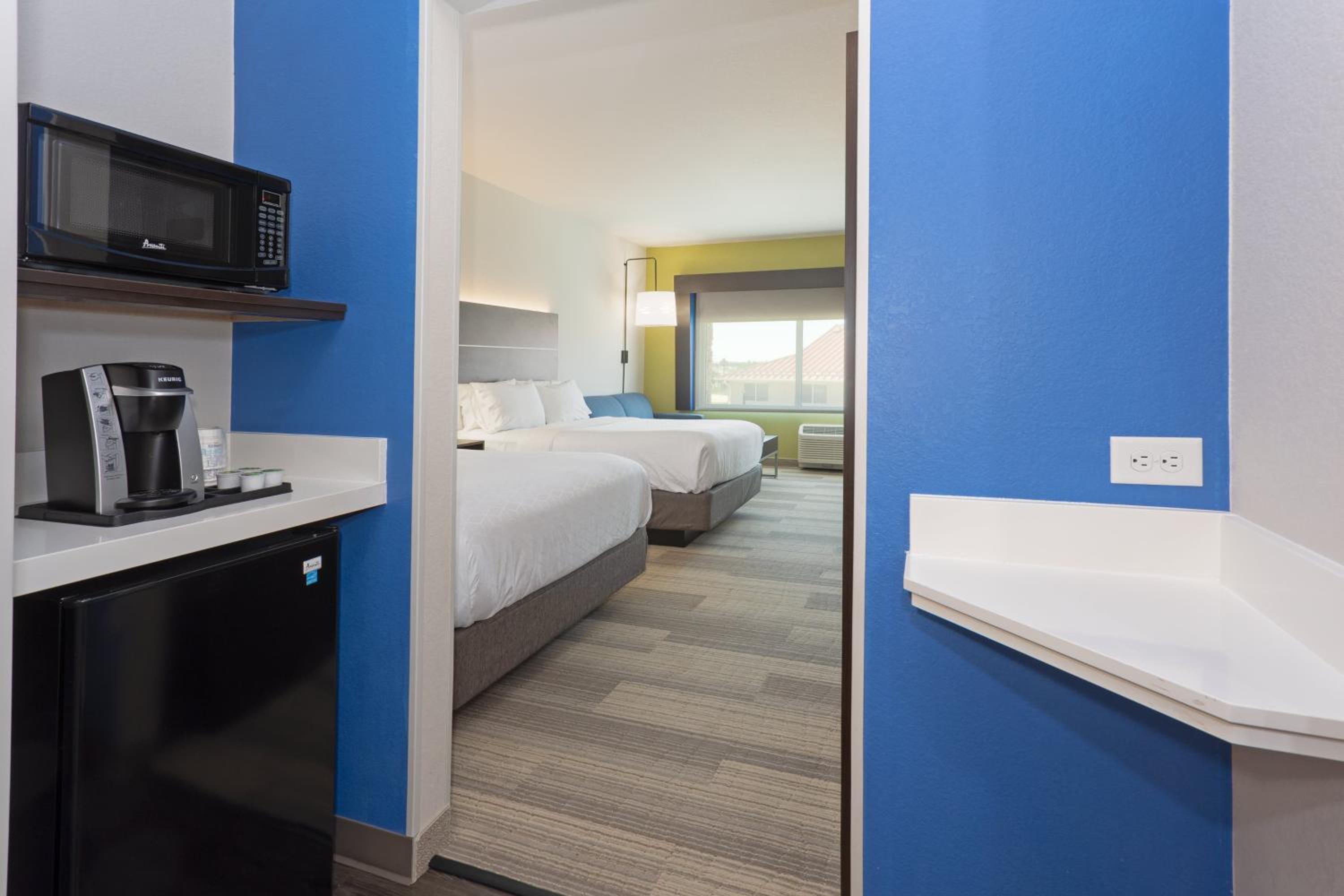 Standard King Room - Photo 1