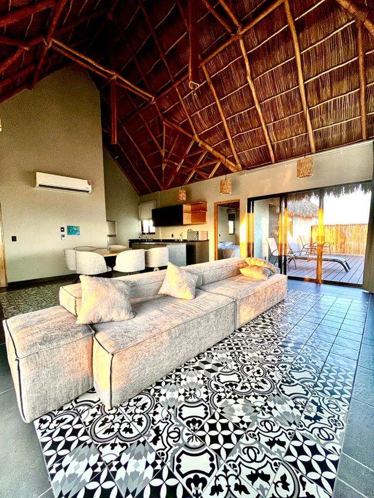 Villa with Sea View photo 3