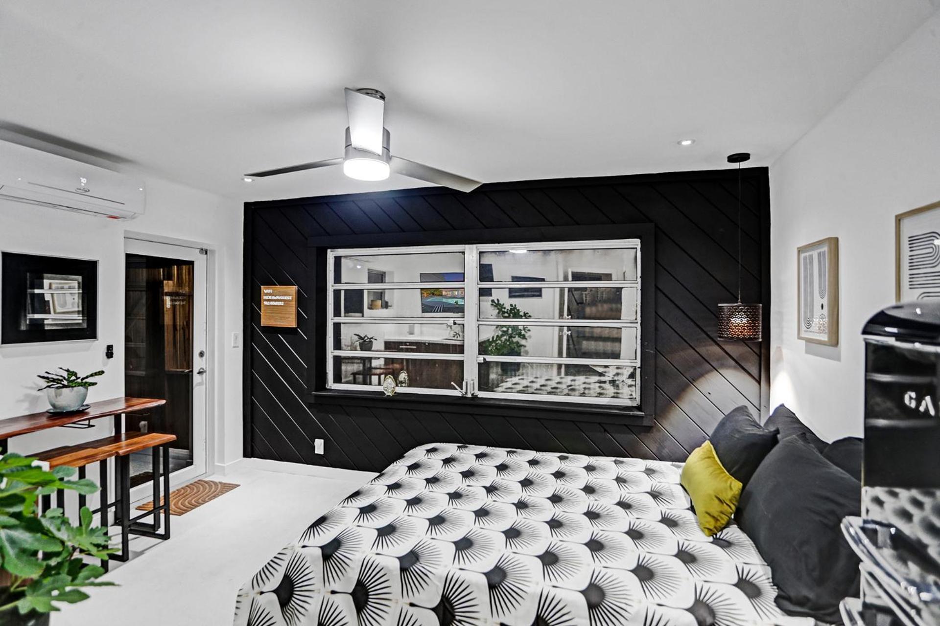 Deluxe Double Room with Bath