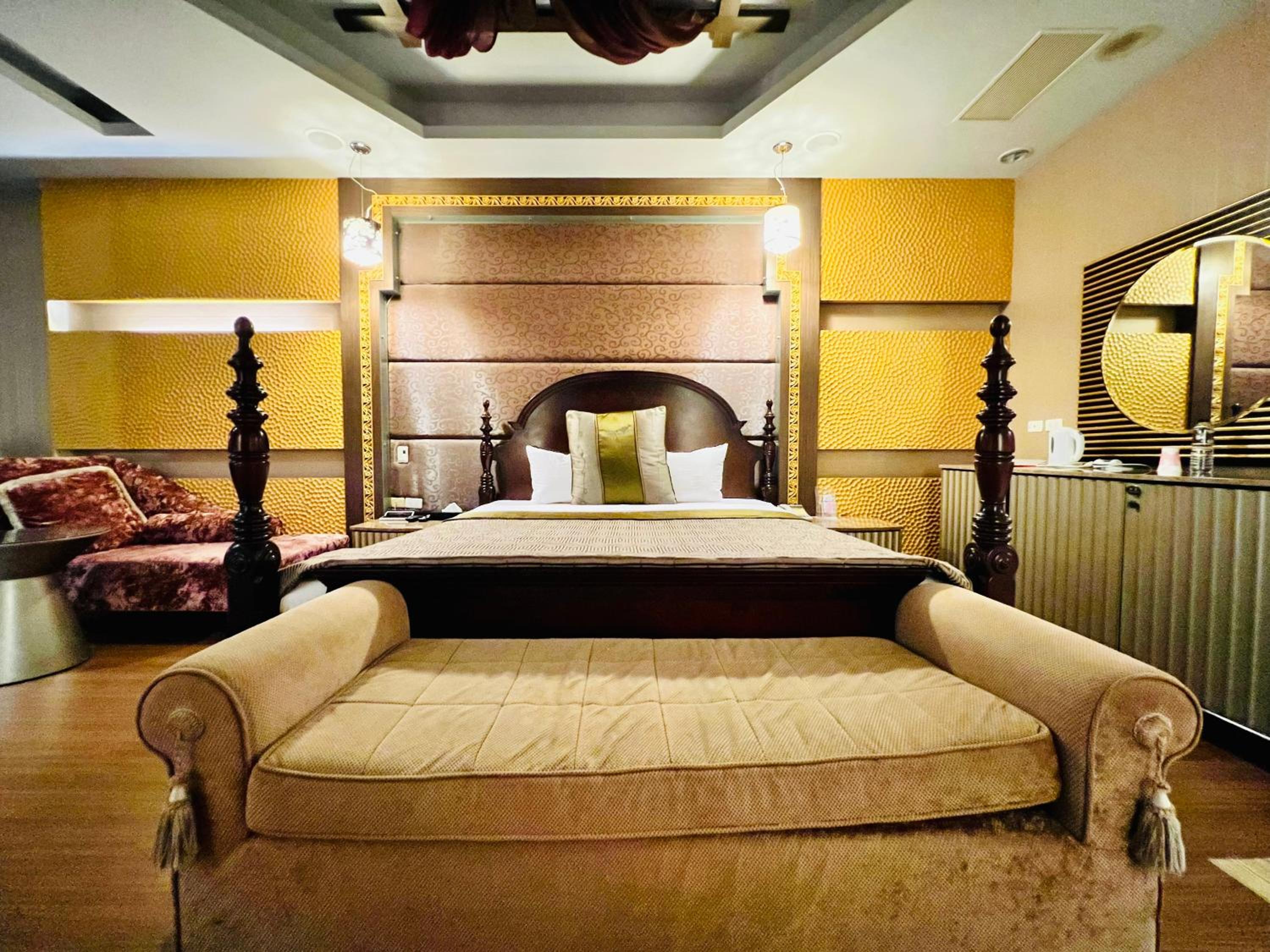 Deluxe Double Room photo 2