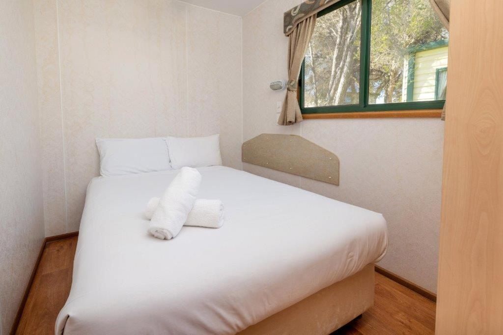 Standard Two-Bedroom Cabin - Not Pet Friendly photo 1