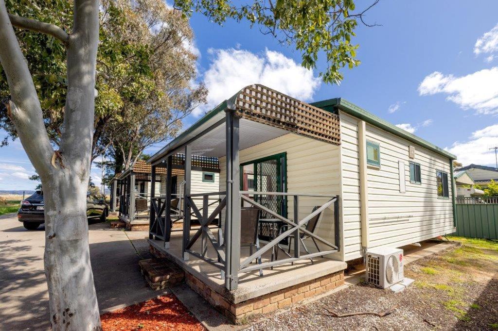 Economy Two-Bedroom Cabin - Not Pet Friendly photo 2