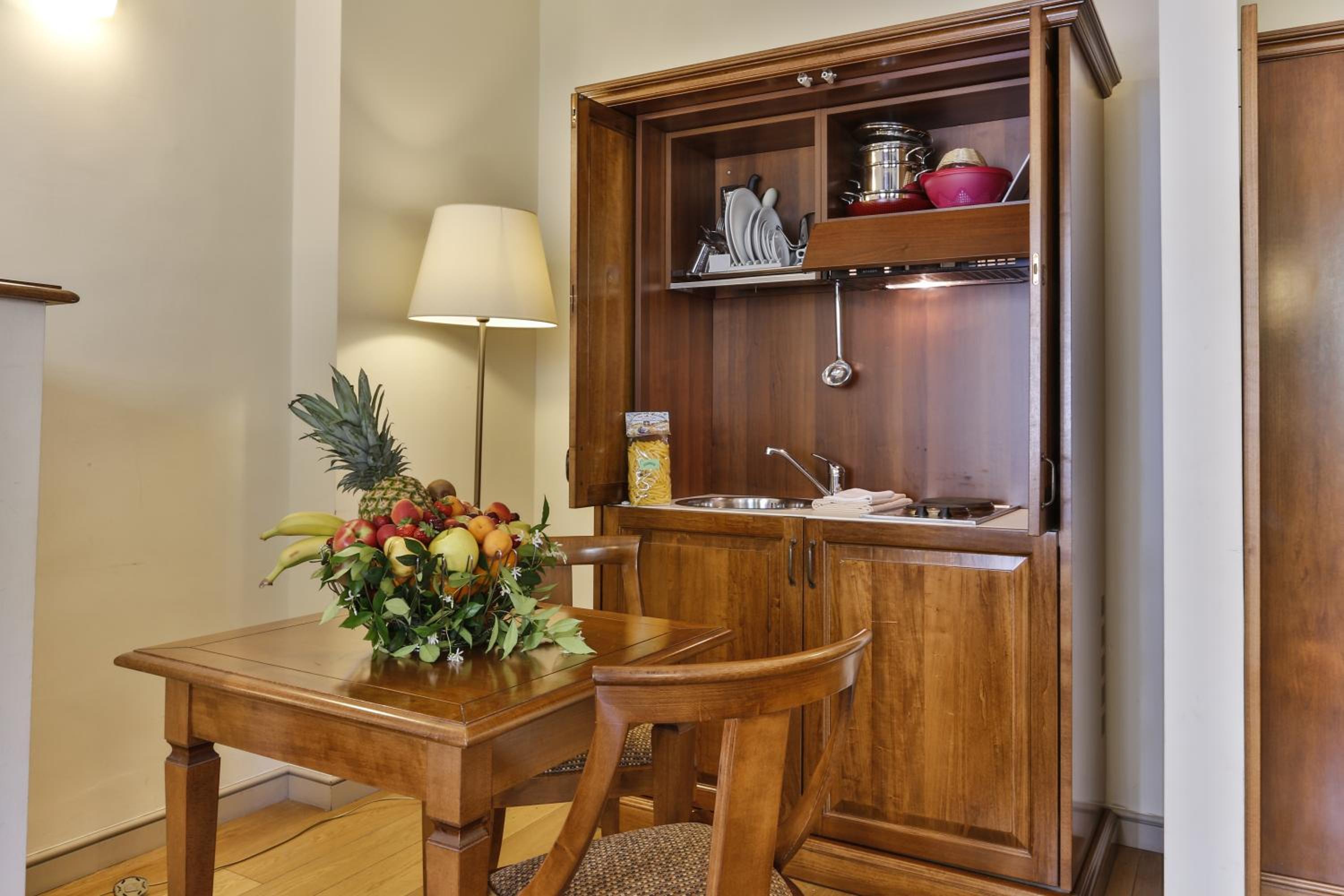 Deluxe Suite photo 3