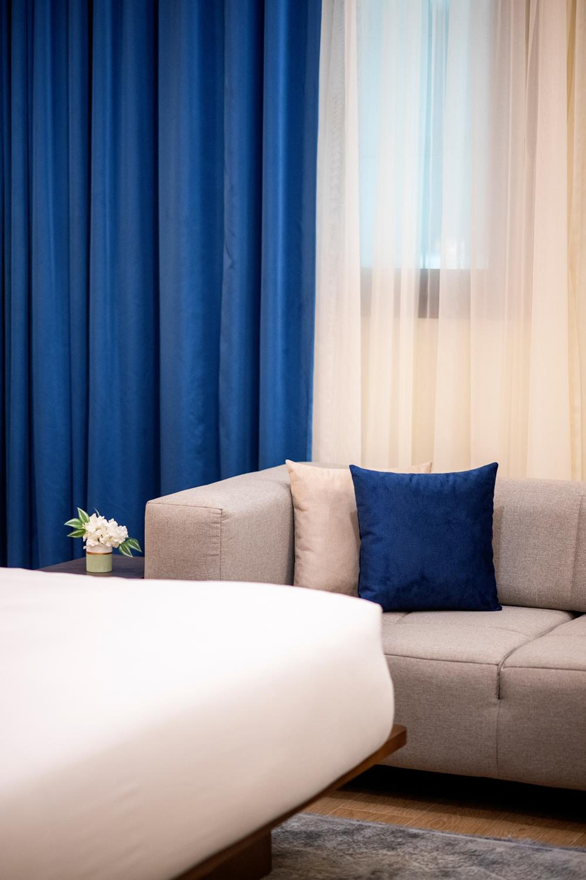 Deluxe Room - Photo 8