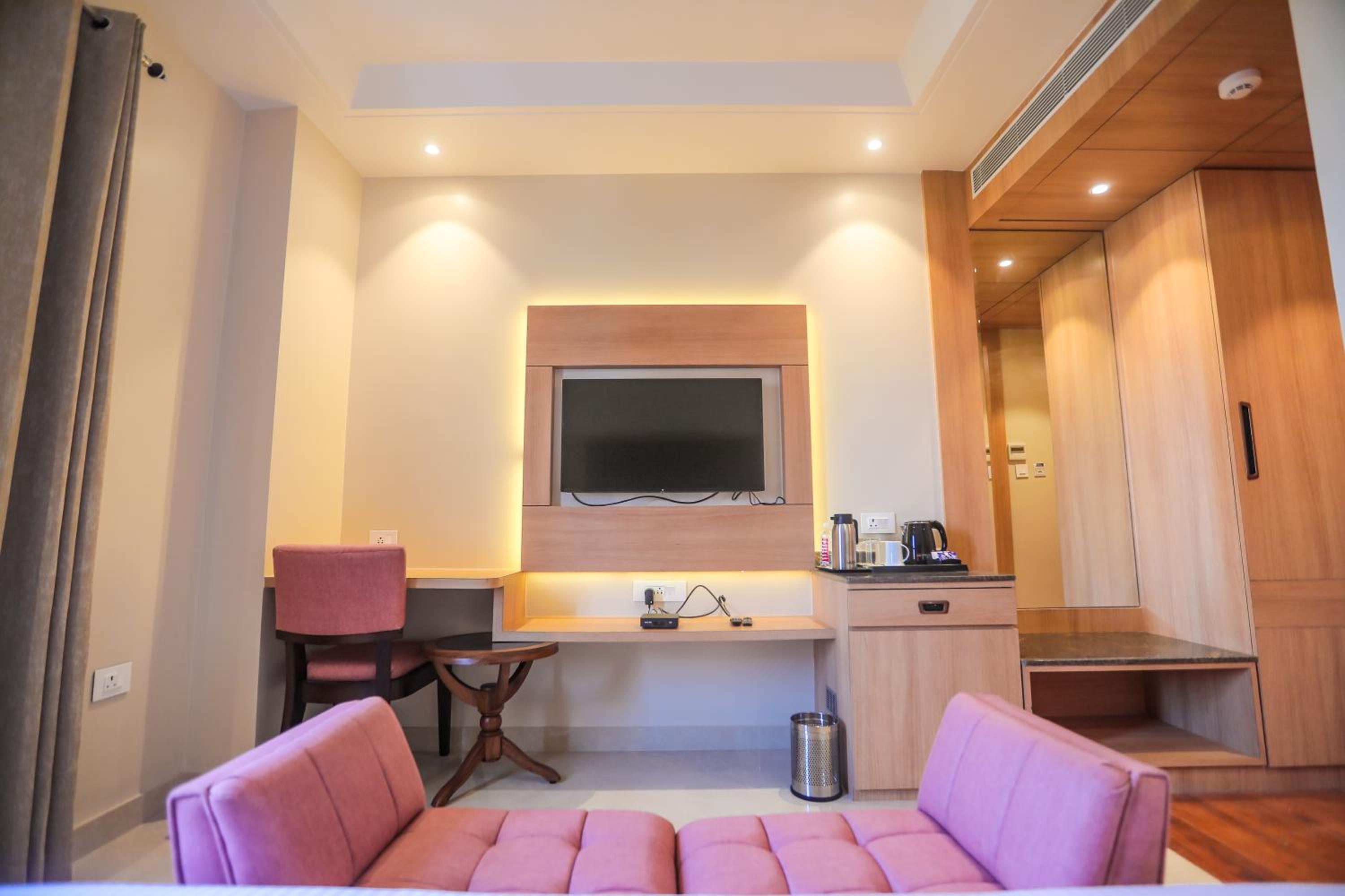 Suite with City View photo 1