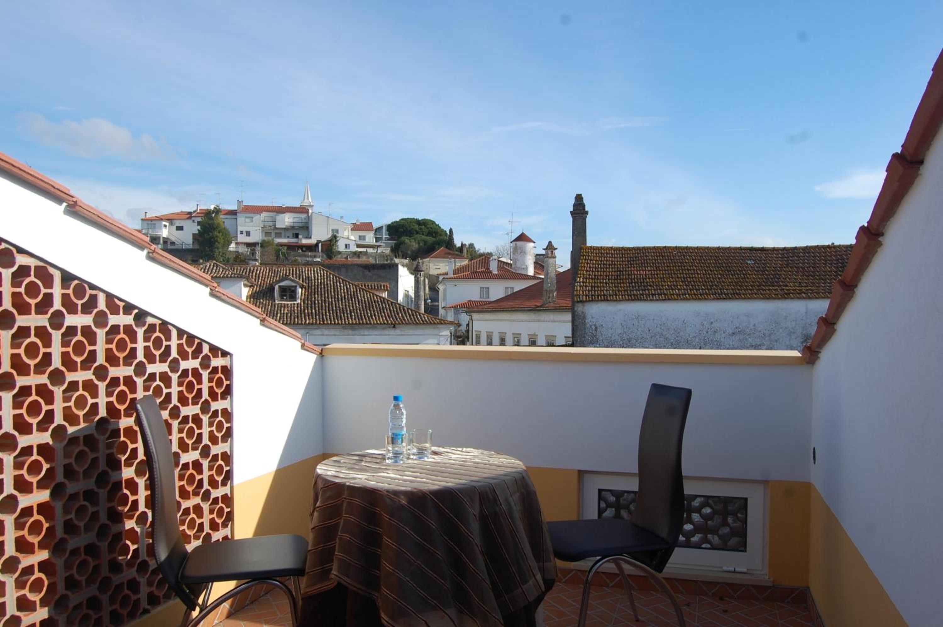 Double Room with River View - Photo 13