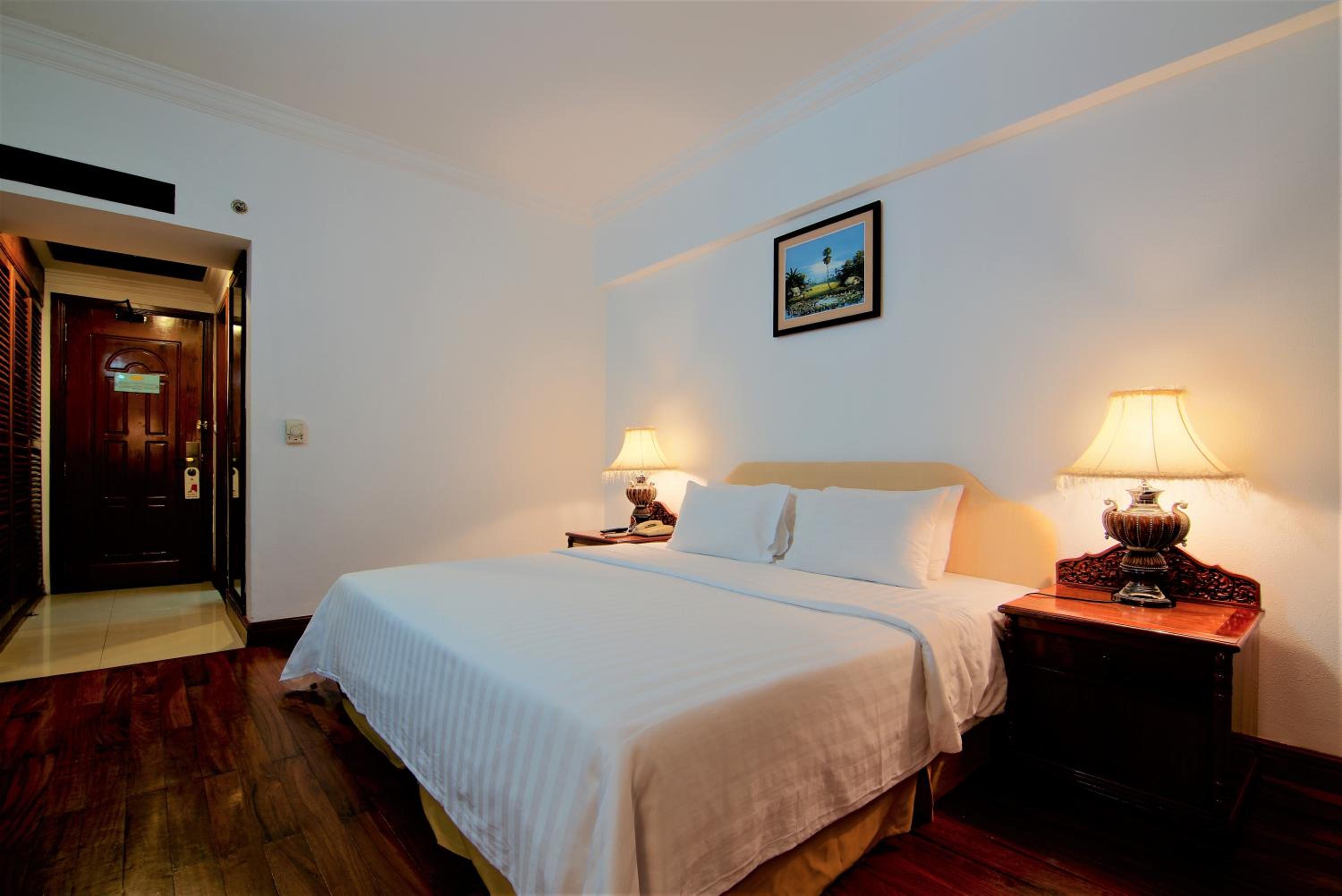 Superior Double City View Room - Photo 2