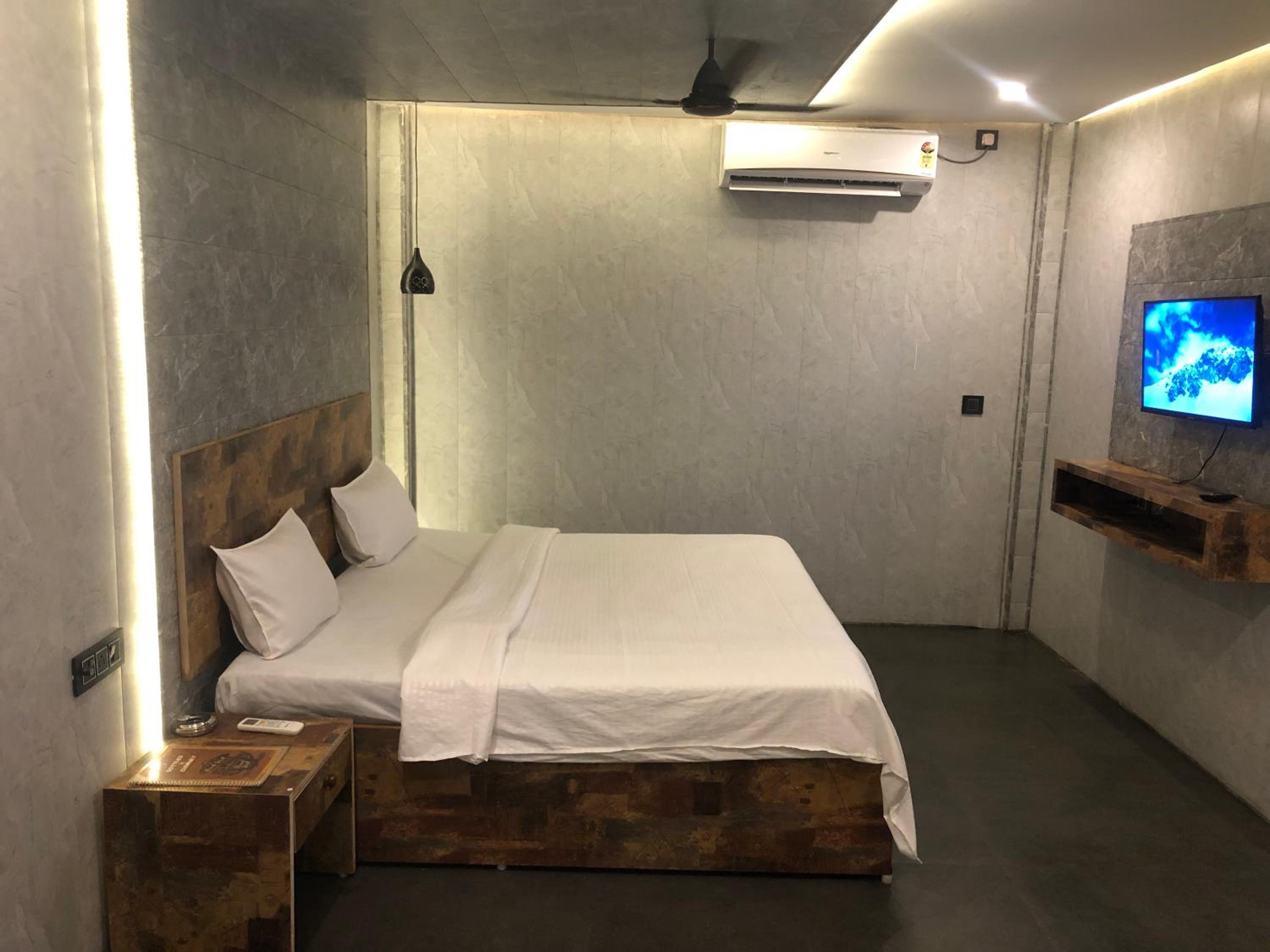 Deluxe Triple Room photo 2