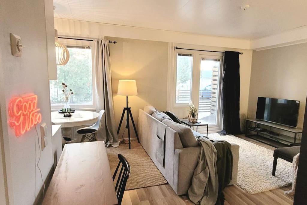 One-Bedroom Apartment - Photo 1