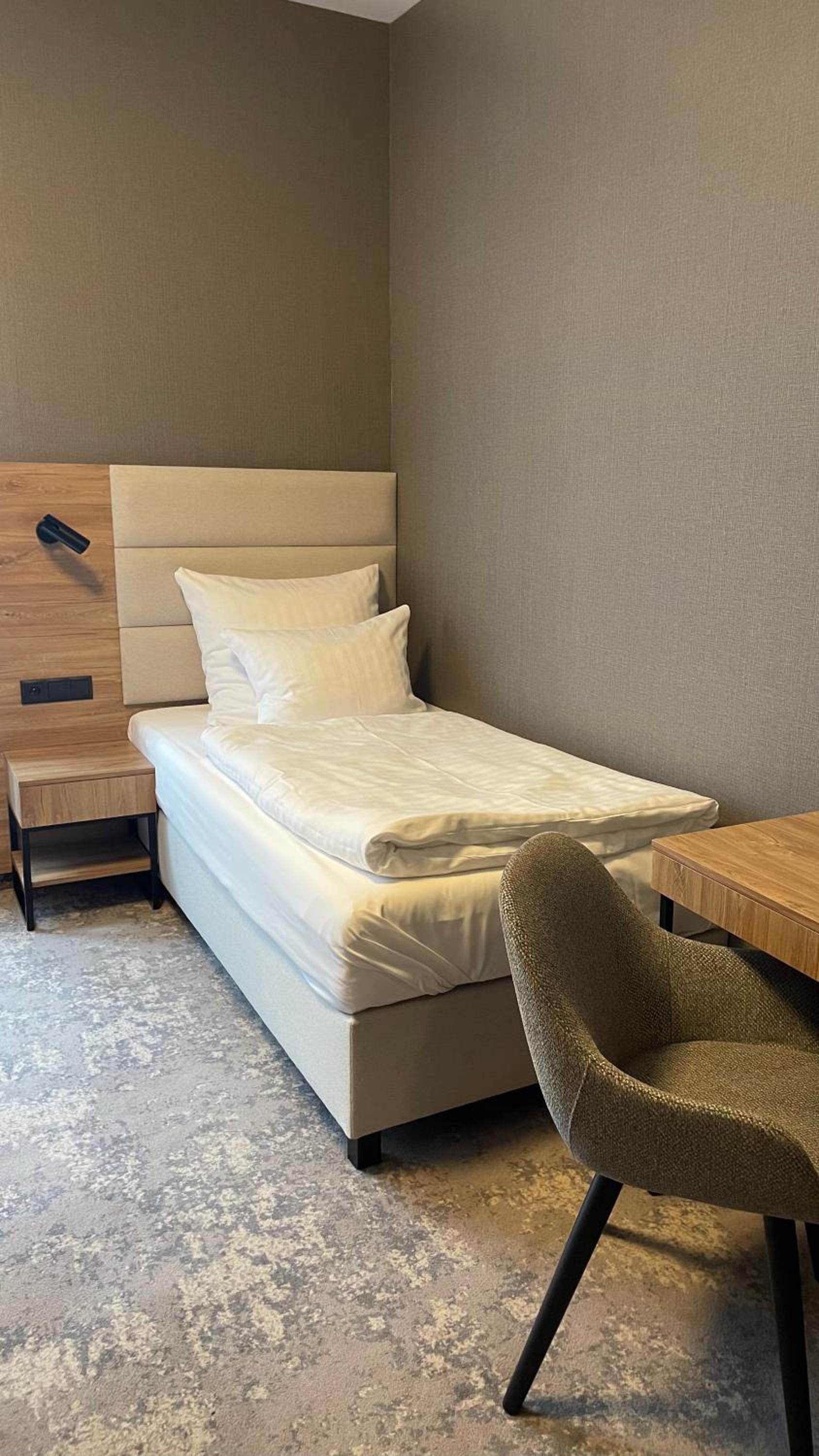 Single Room photo 3