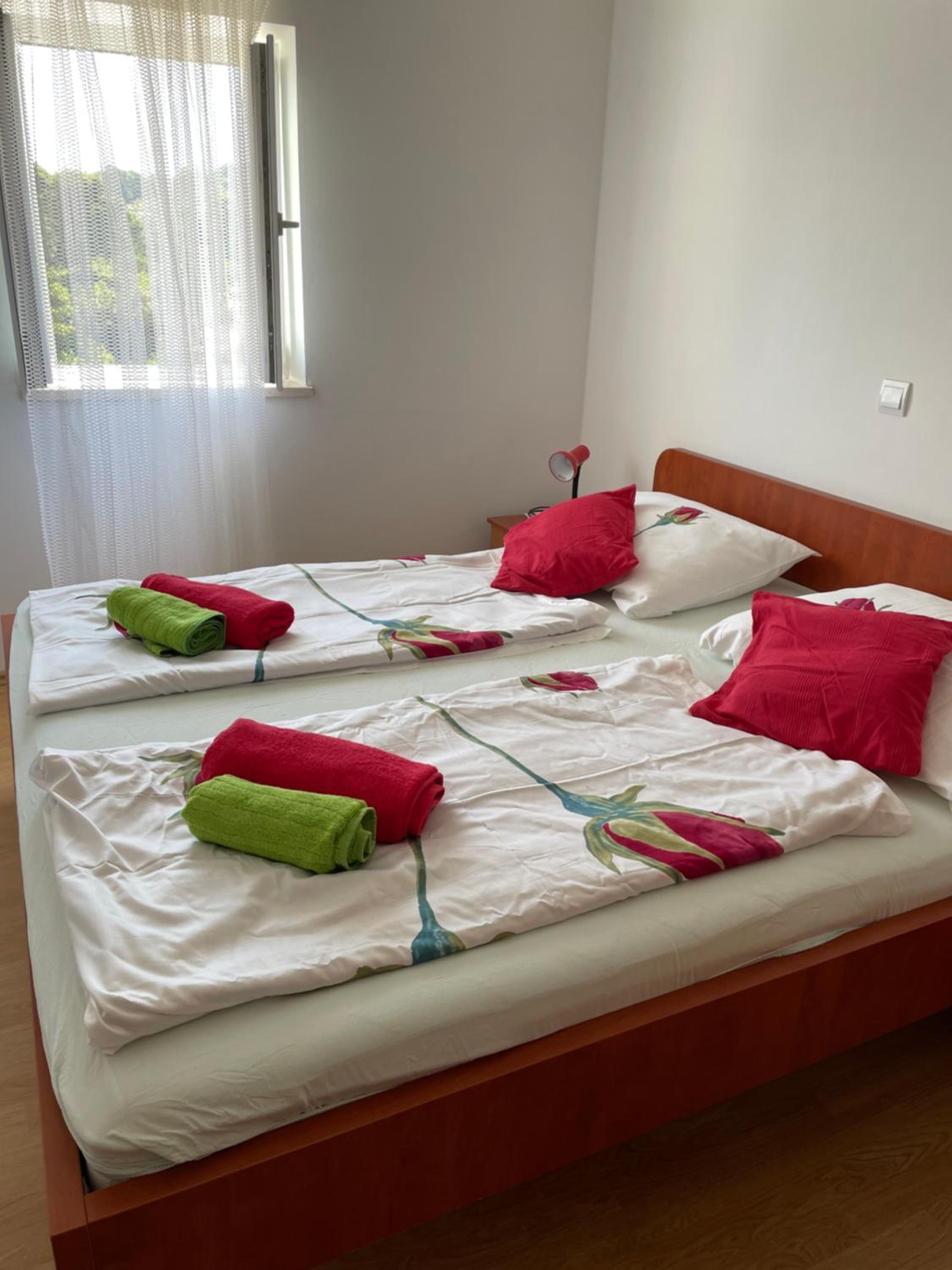 Comfort Two-Bedroom Apartment with Terrace and Sea View photo 1