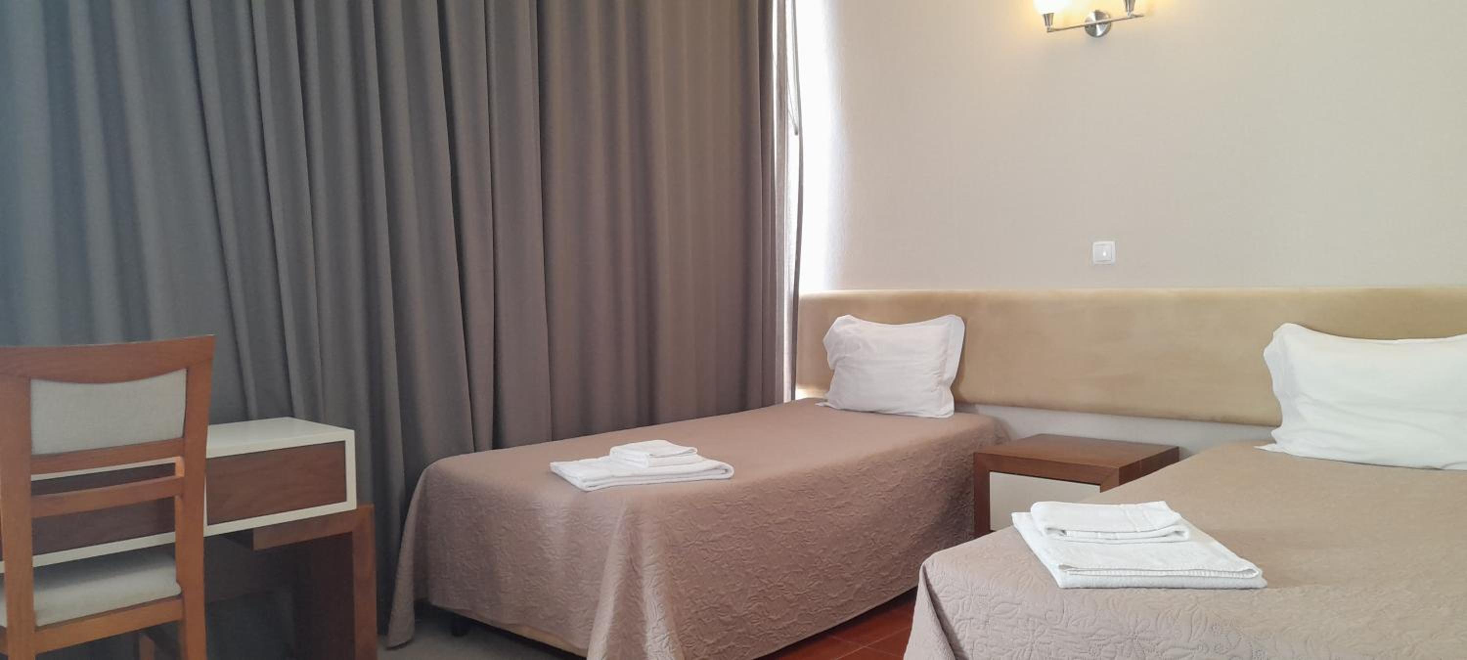 Double or Twin Room with Extra Bed (3 Adults) photo 2