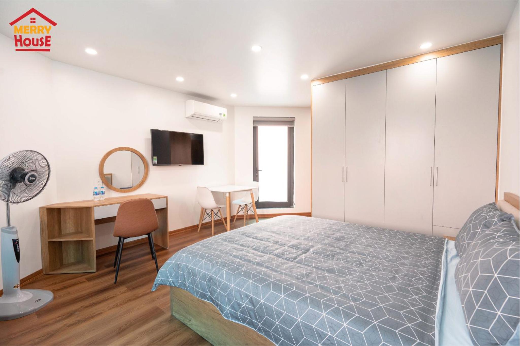Studio Apartment - Photo 4