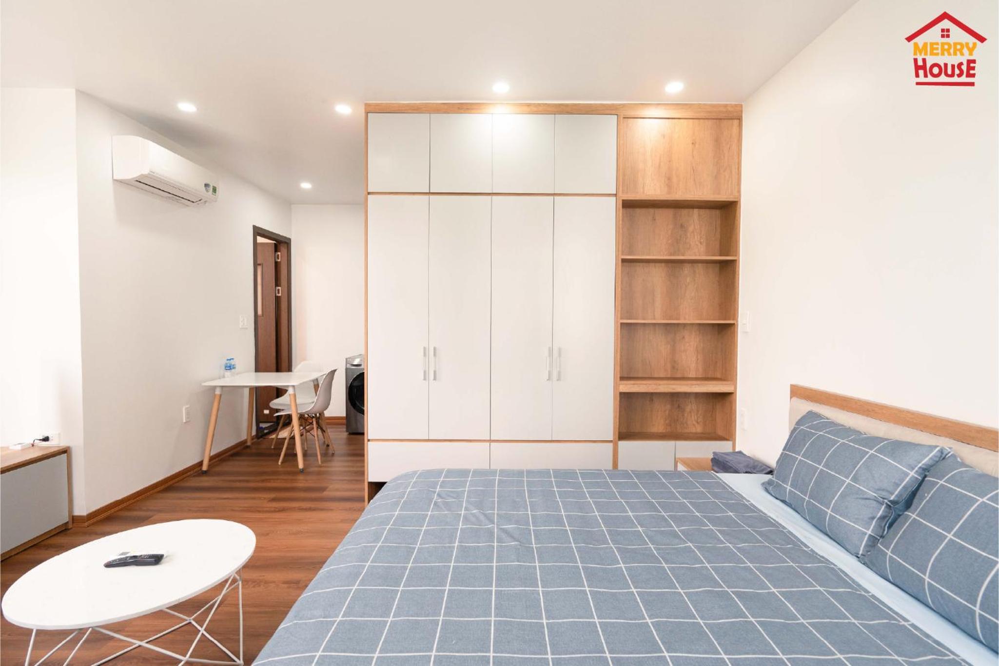 Studio Apartment - Photo 9
