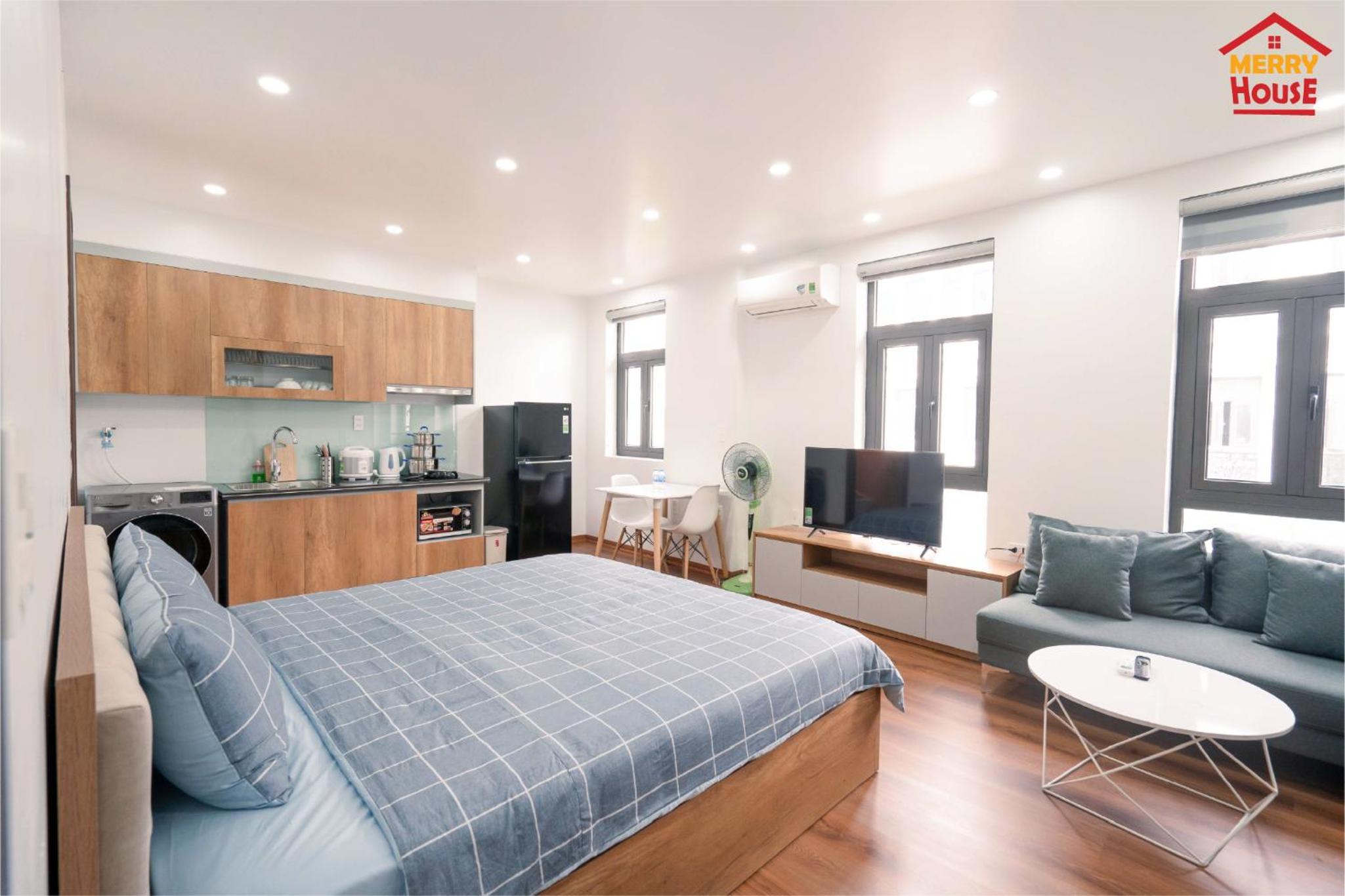 Studio Apartment - Photo 13