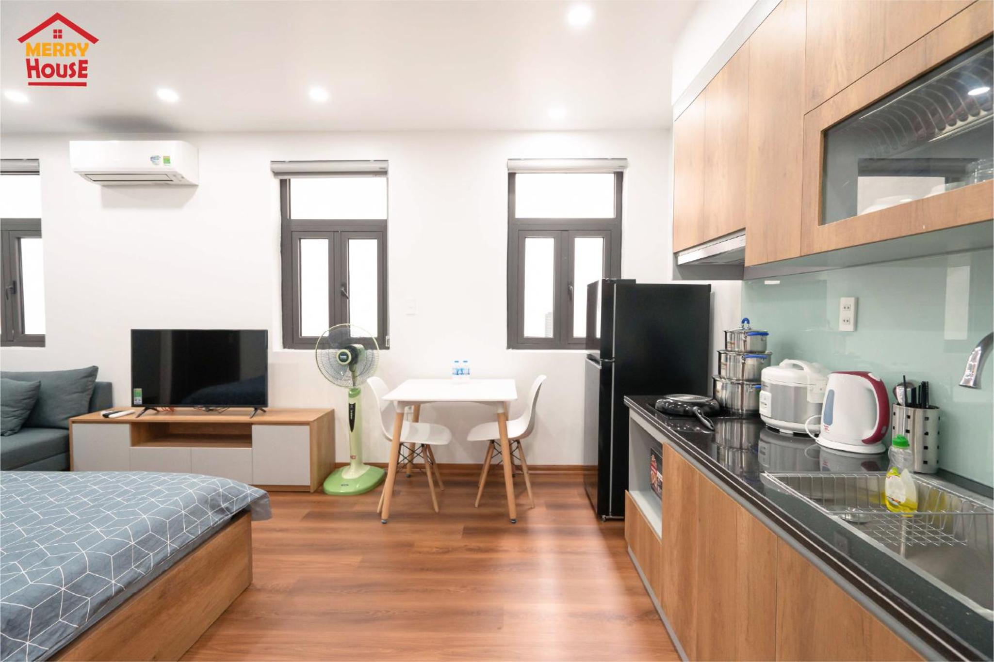 Studio Apartment - Photo 27