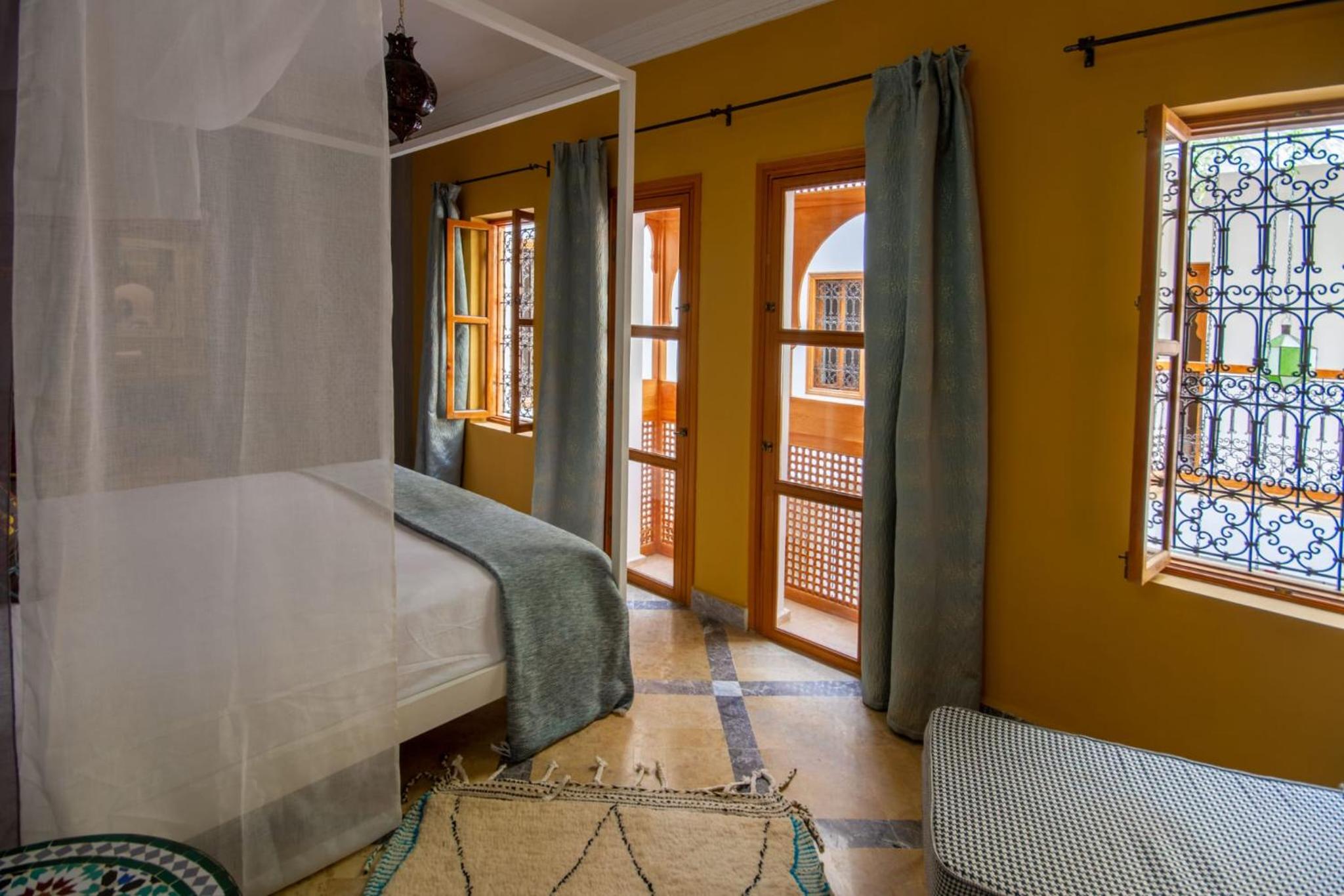 Deluxe King Room - Photo 1
