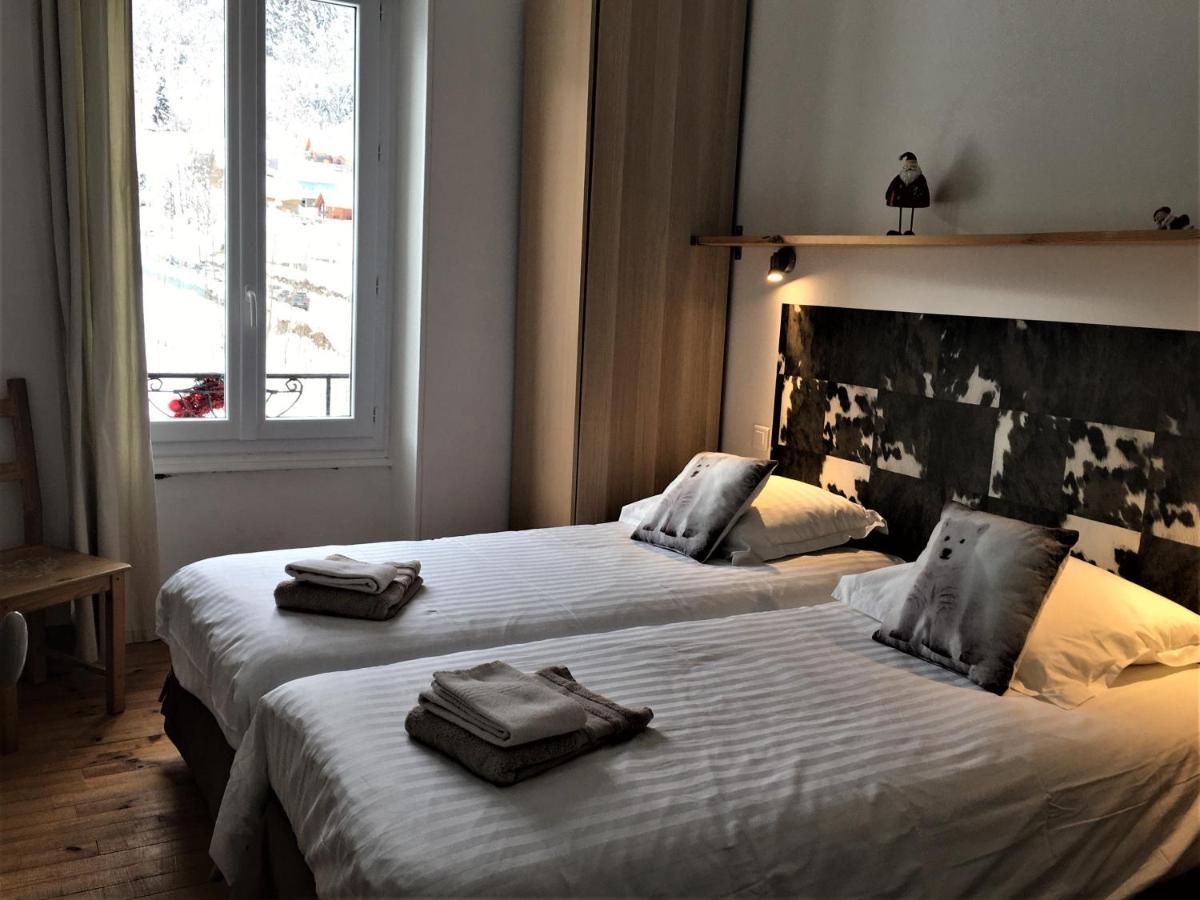 Apartment with Mountain View photo 3