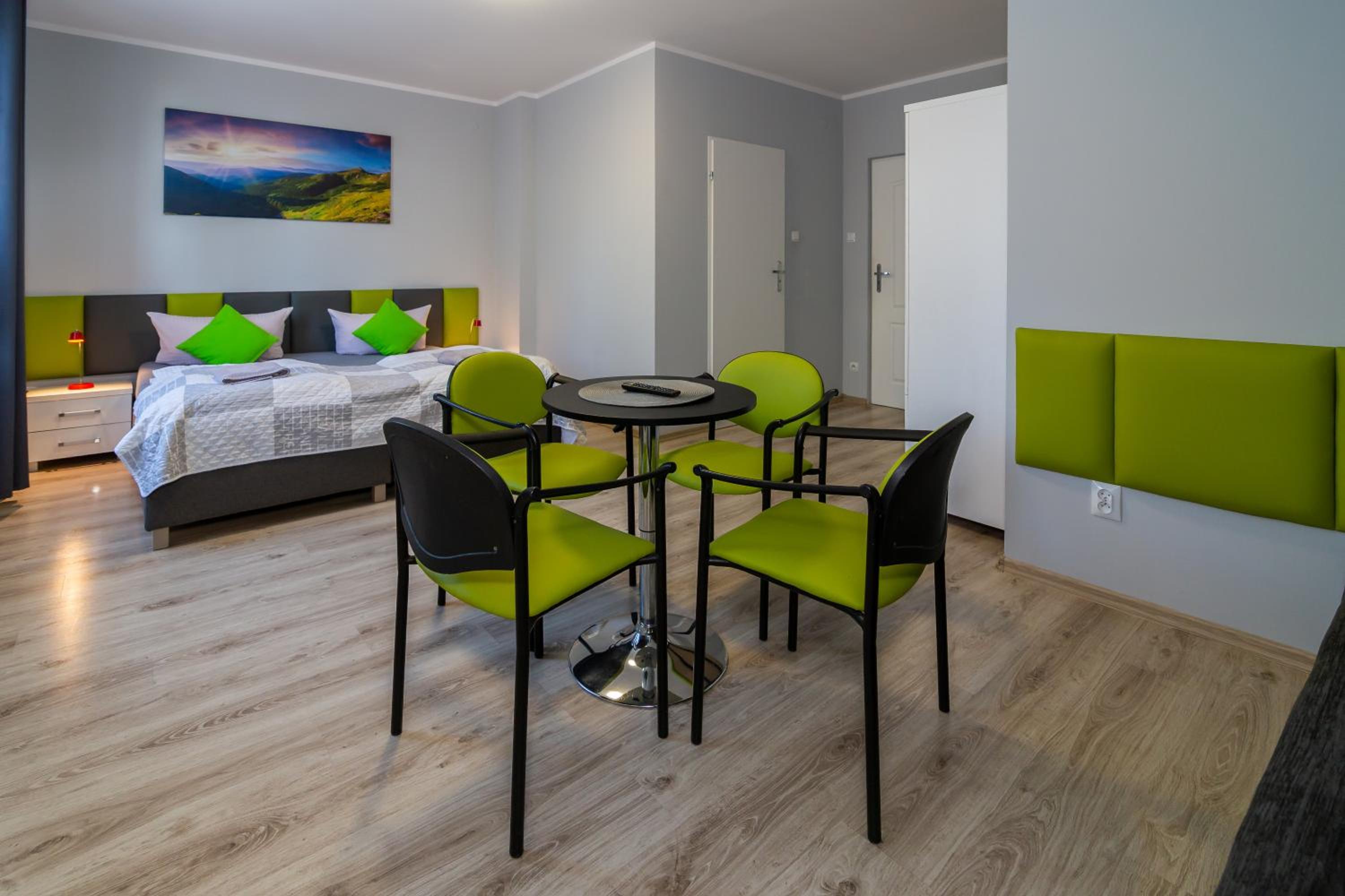 Triple Room - Photo 8