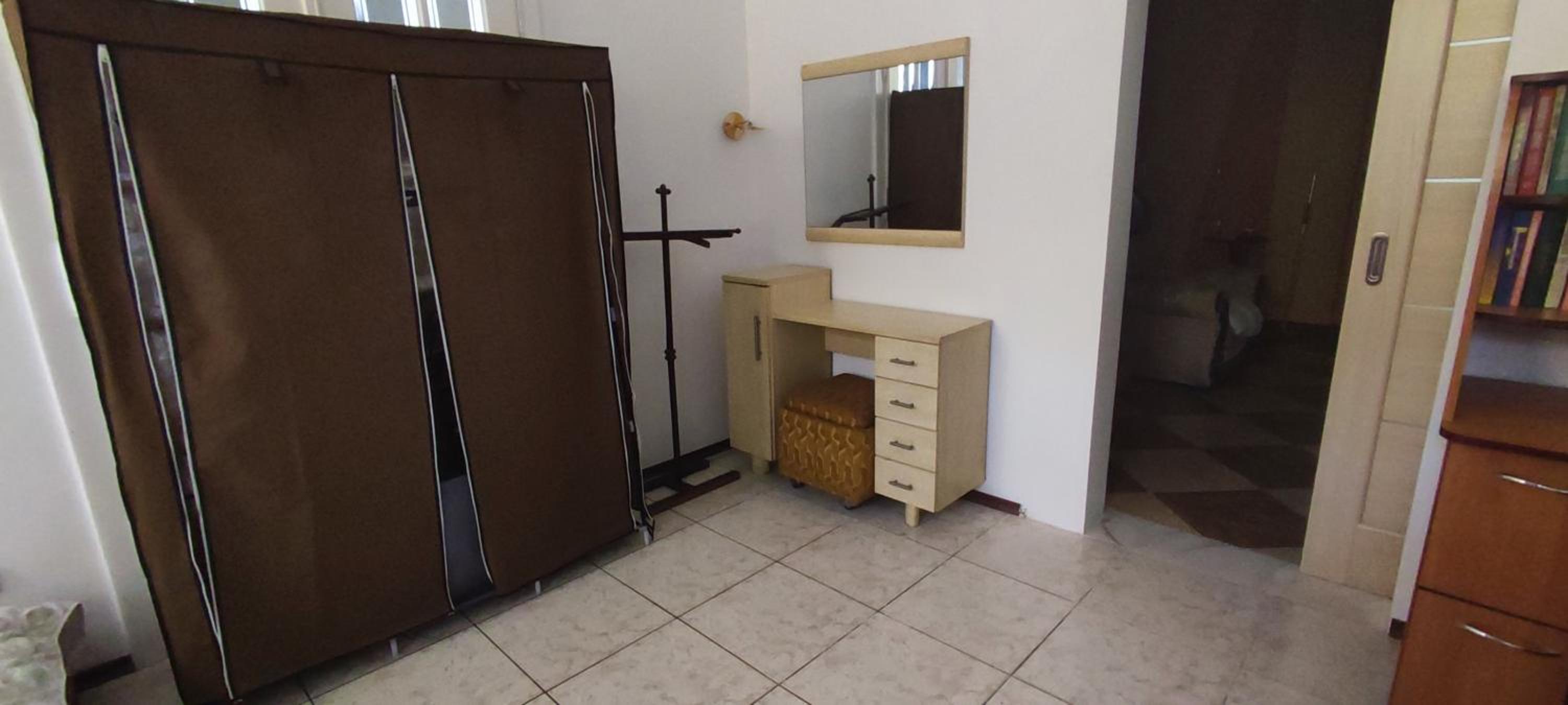 Superior Family Room photo 3