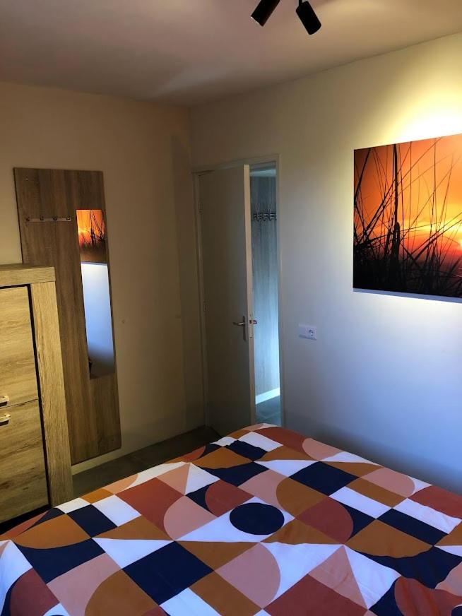 One-Bedroom Apartment with Garden photo 2
