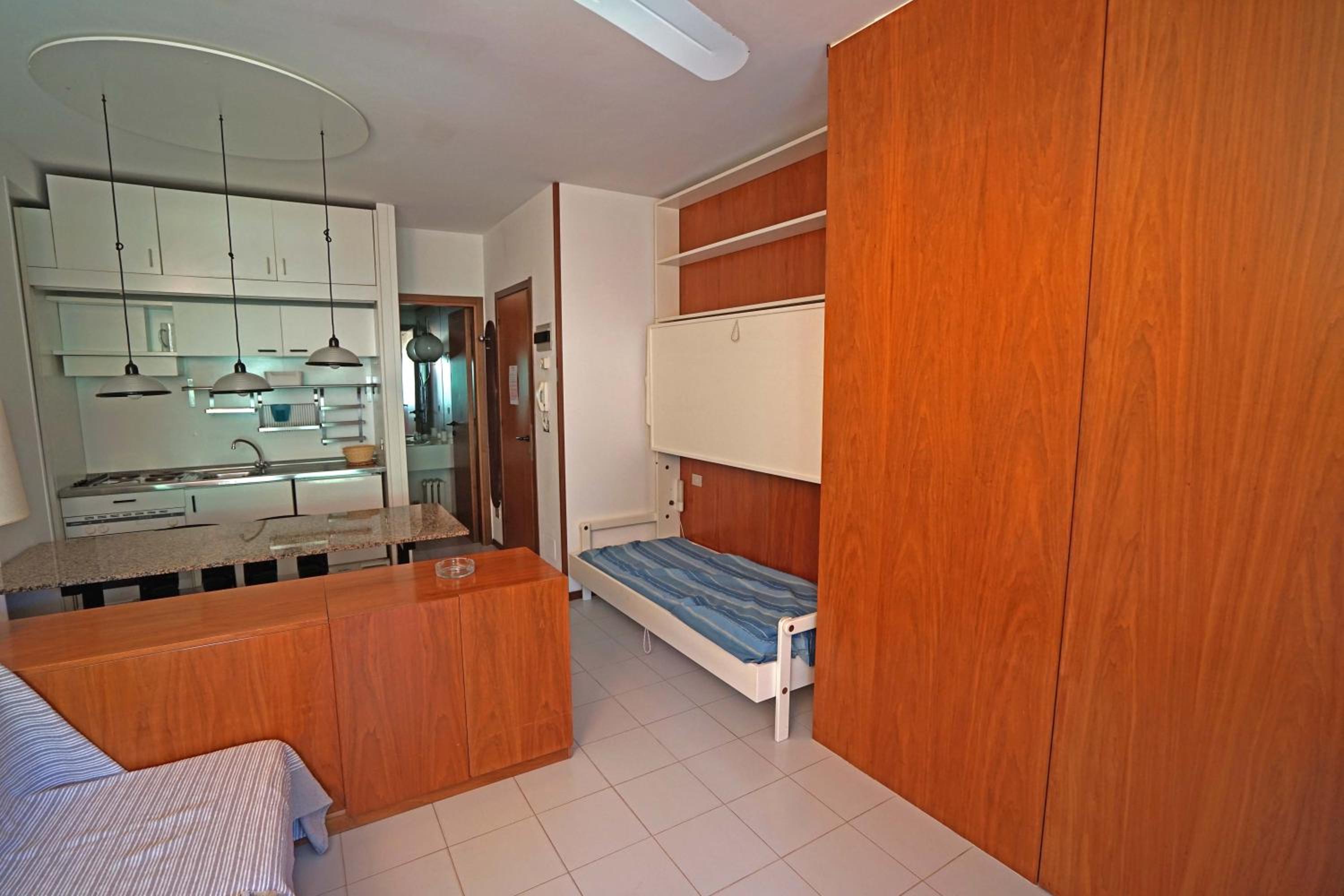Studio with Balcony photo 1