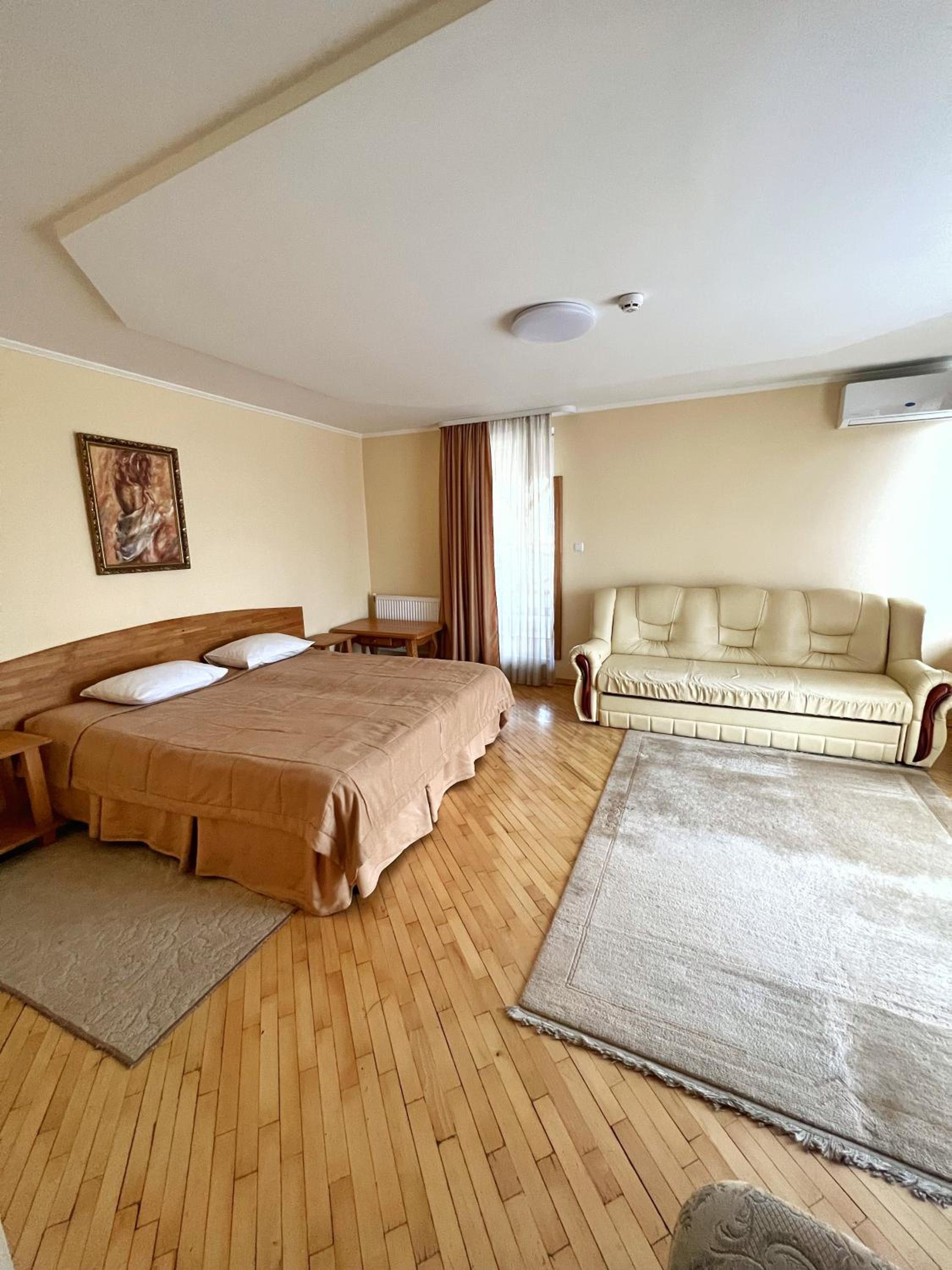 Family Suite with Balcony photo 1