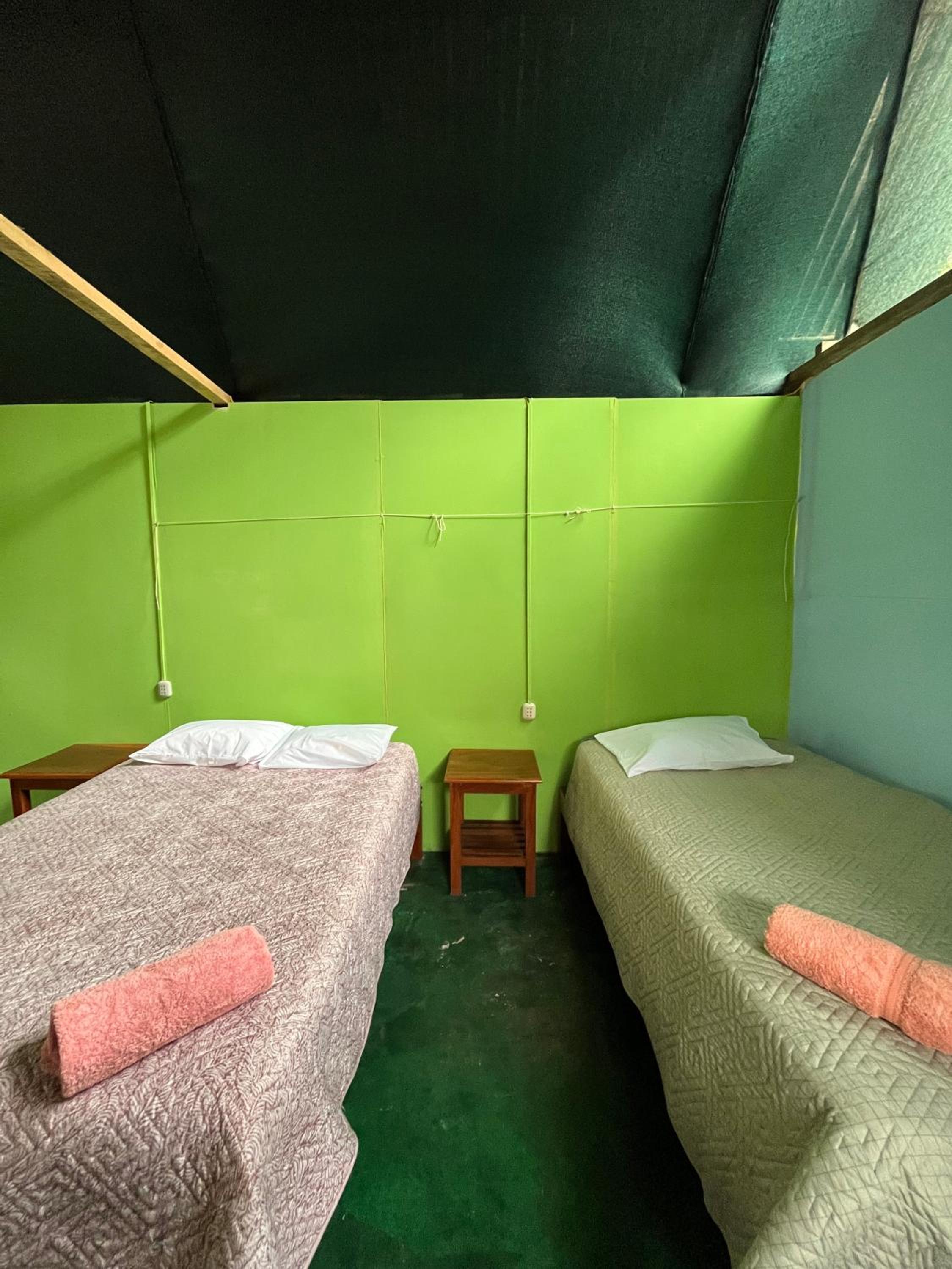 Basic Triple Room photo 2