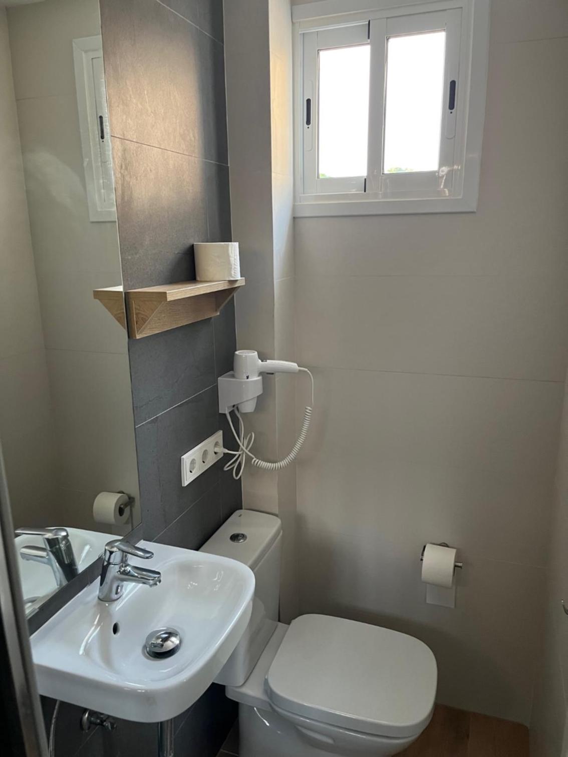 Standard Single Room photo 2