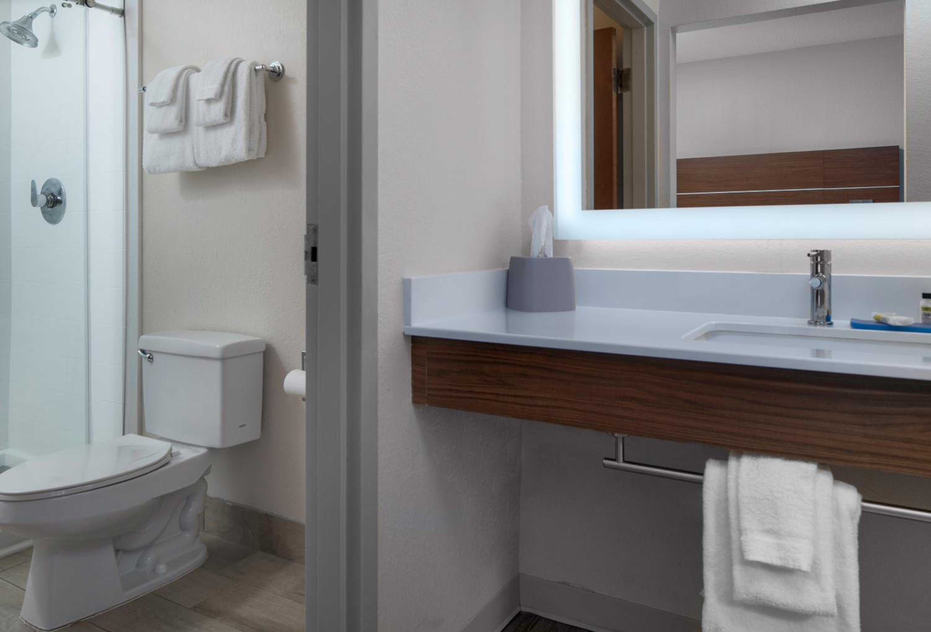 Standard Room - Photo 4