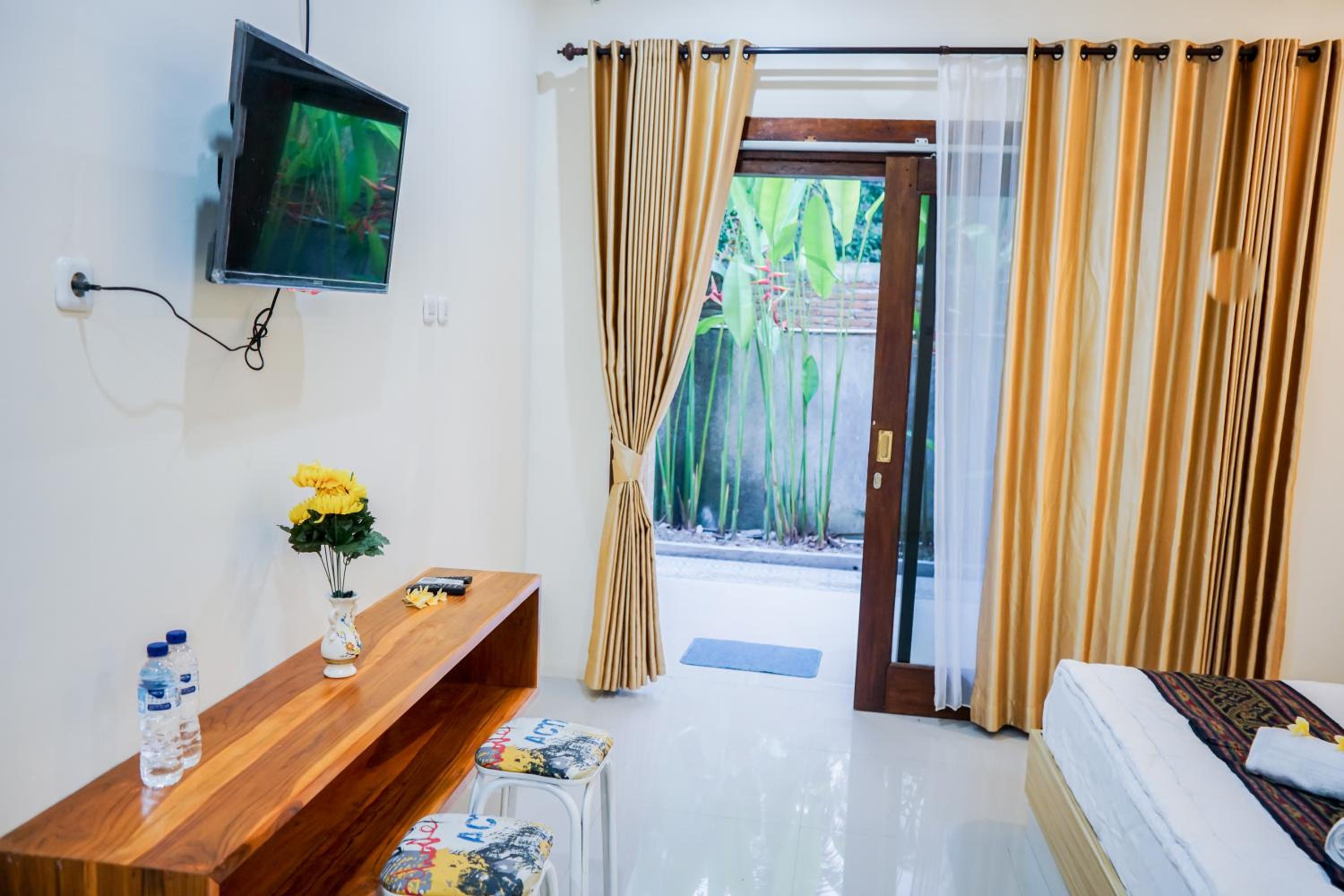 Deluxe King Room - Photo 6