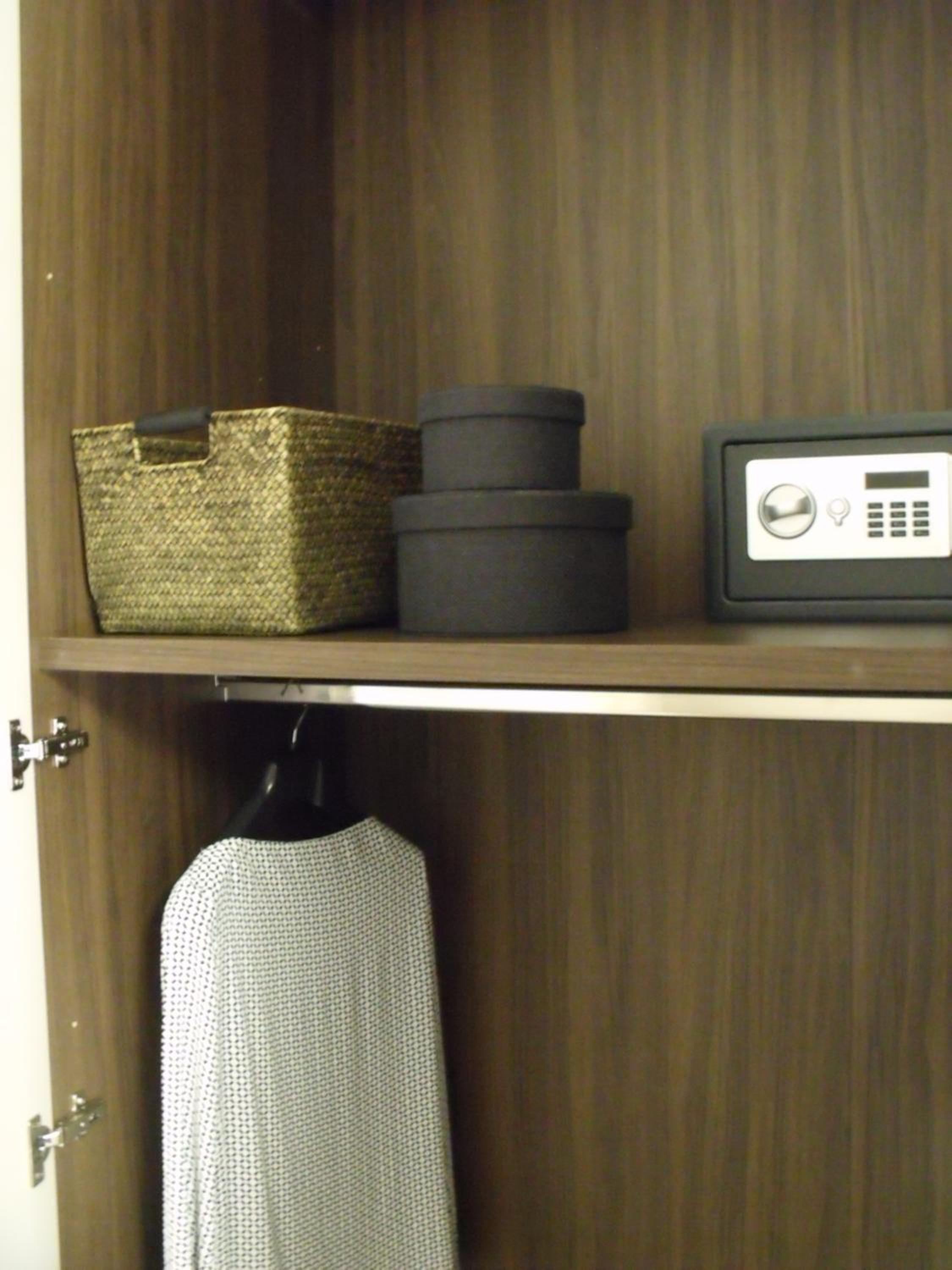 Double Room with Private Bathroom - Photo 6