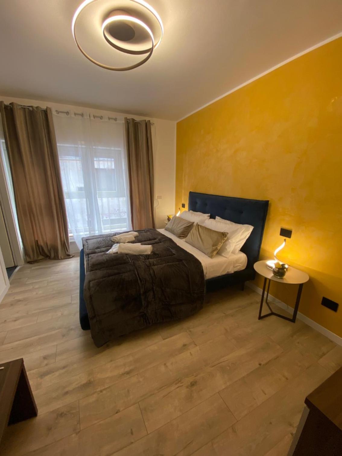 Deluxe Queen Room - Photo 1