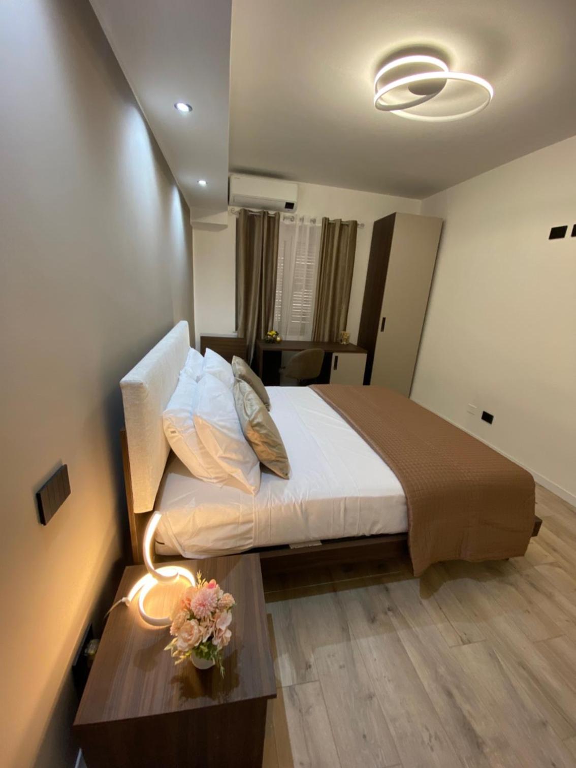 Double Room - Photo 3