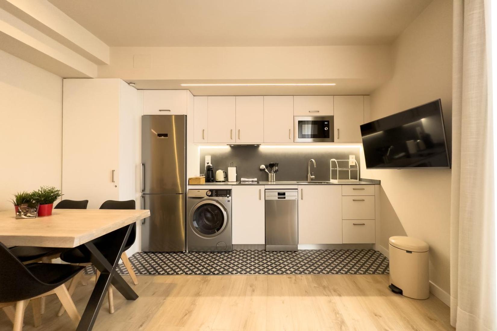 Two-Bedroom Apartment - Photo 16