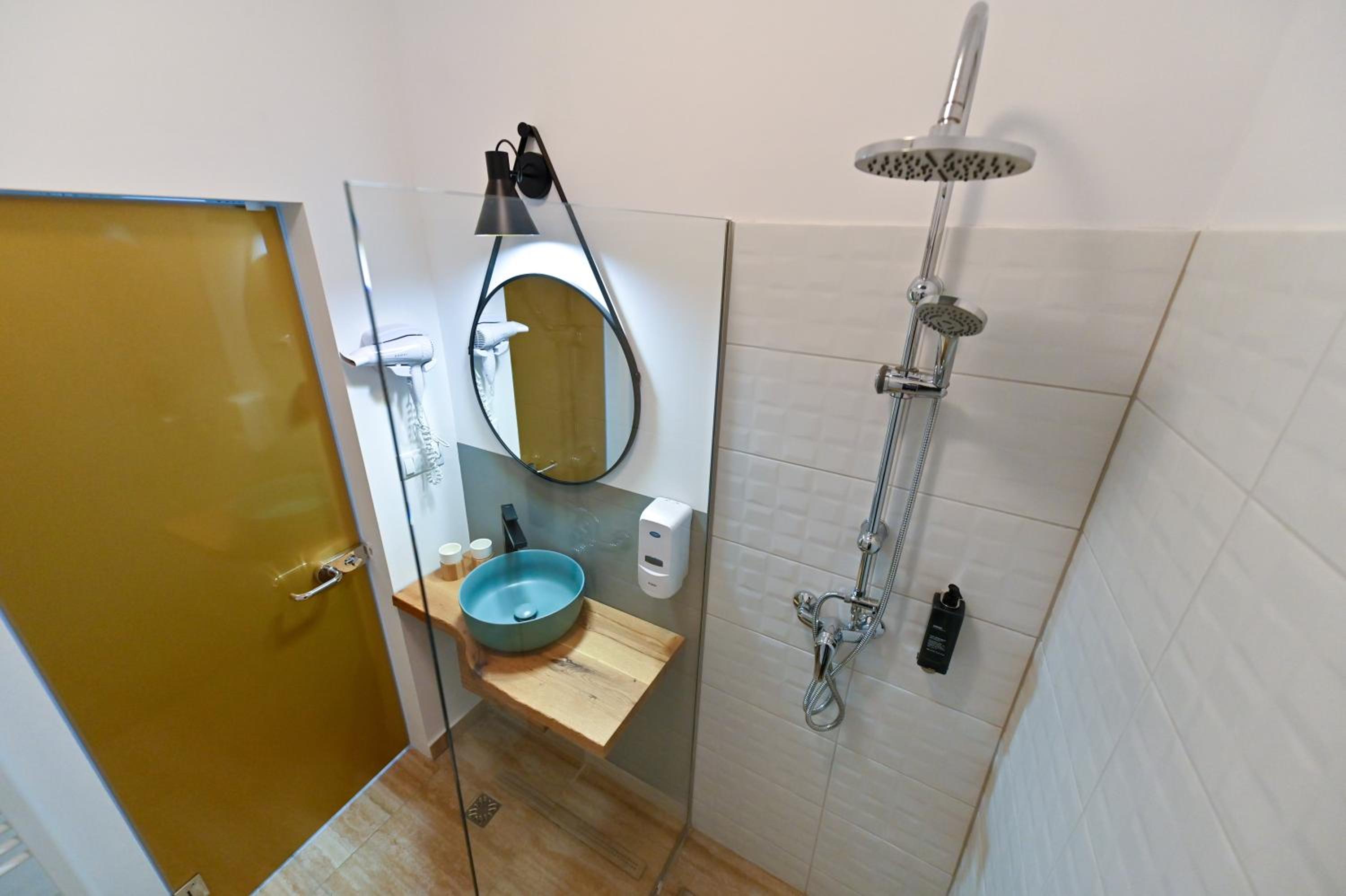 Junior Suite - Photo 13