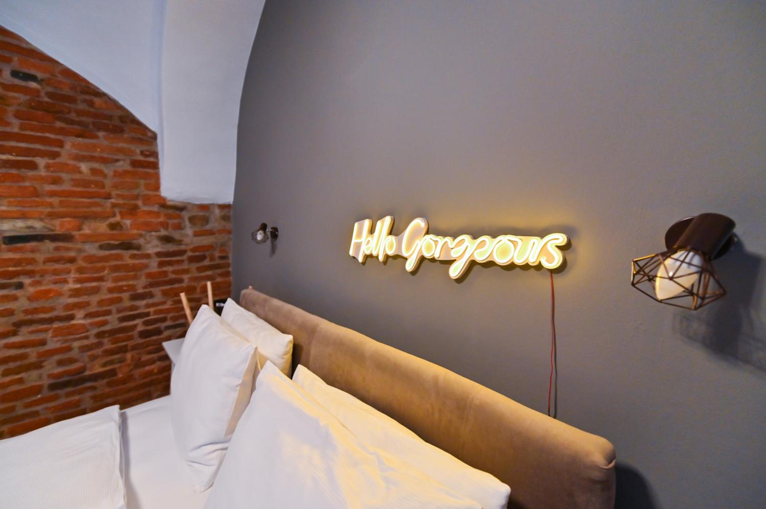 Standard Double Room - Photo 2