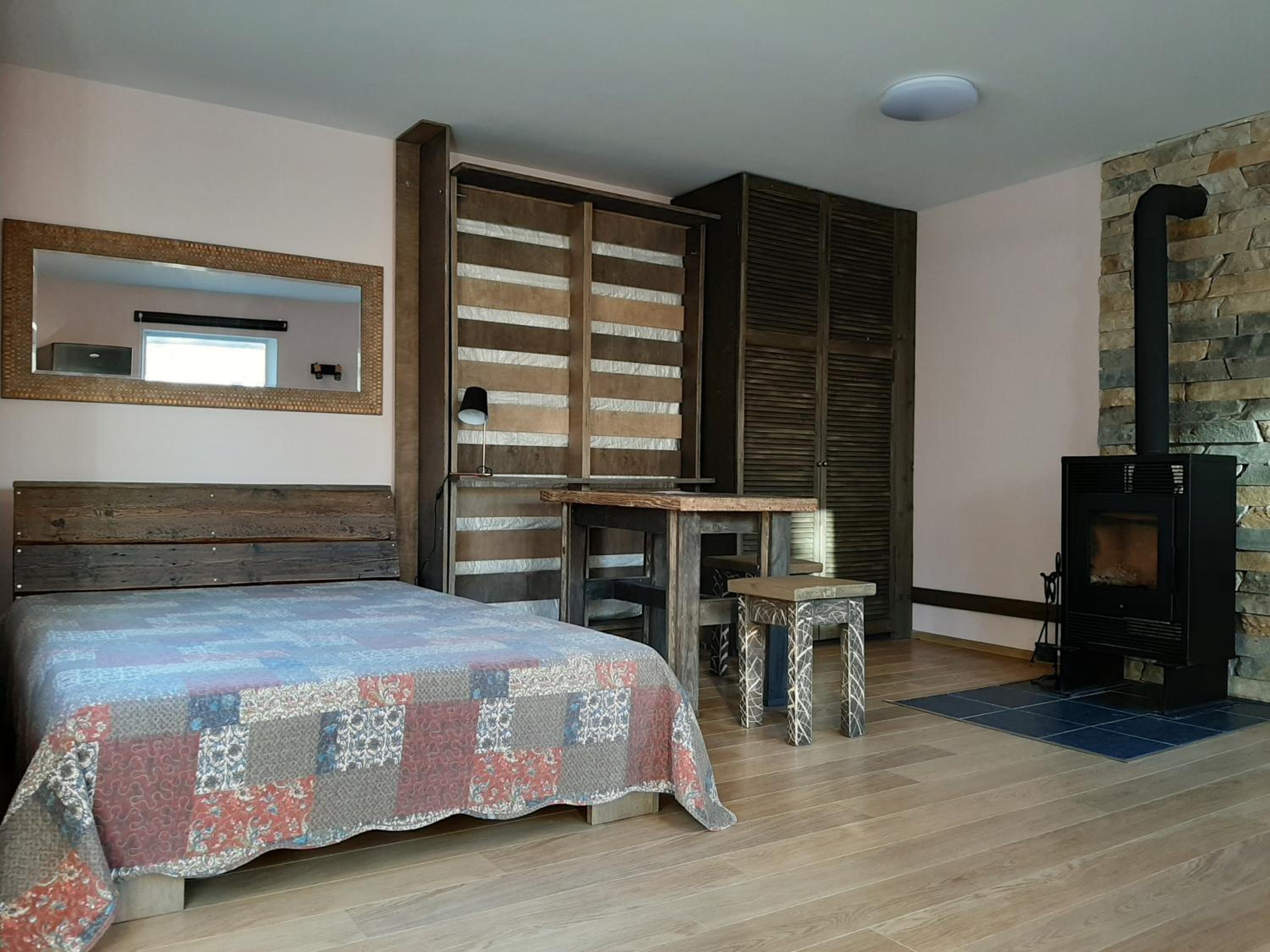 Studio Apartment - Photo 3