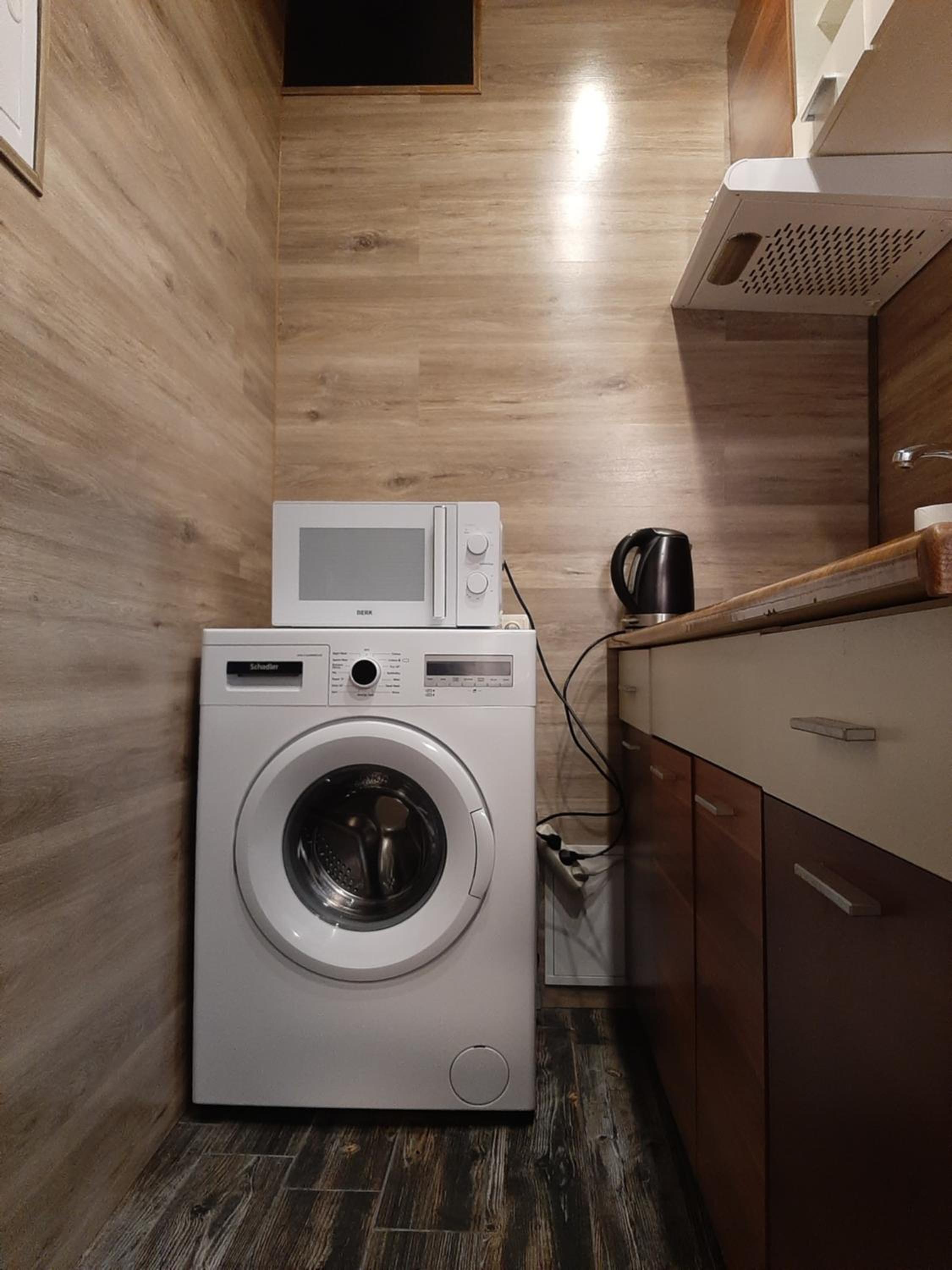 Studio Apartment - Photo 6