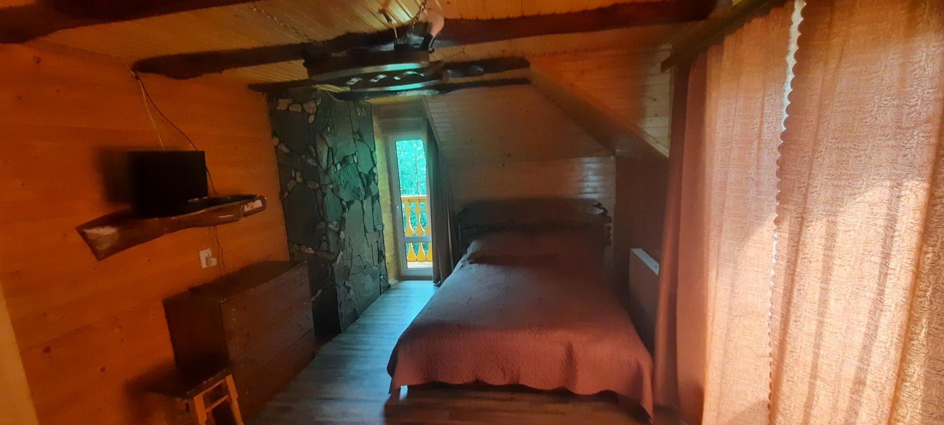 Two-Bedroom Cottage photo 2