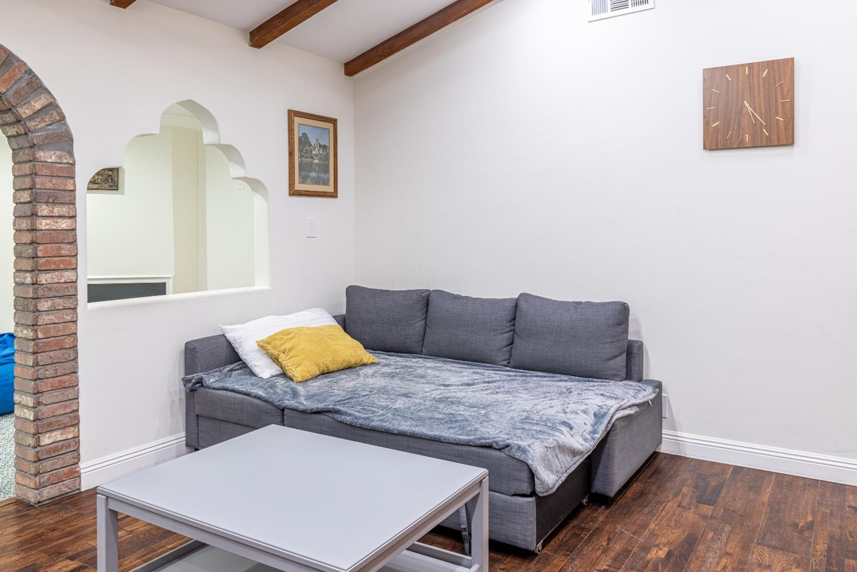 Four-Bedroom House - Photo 16