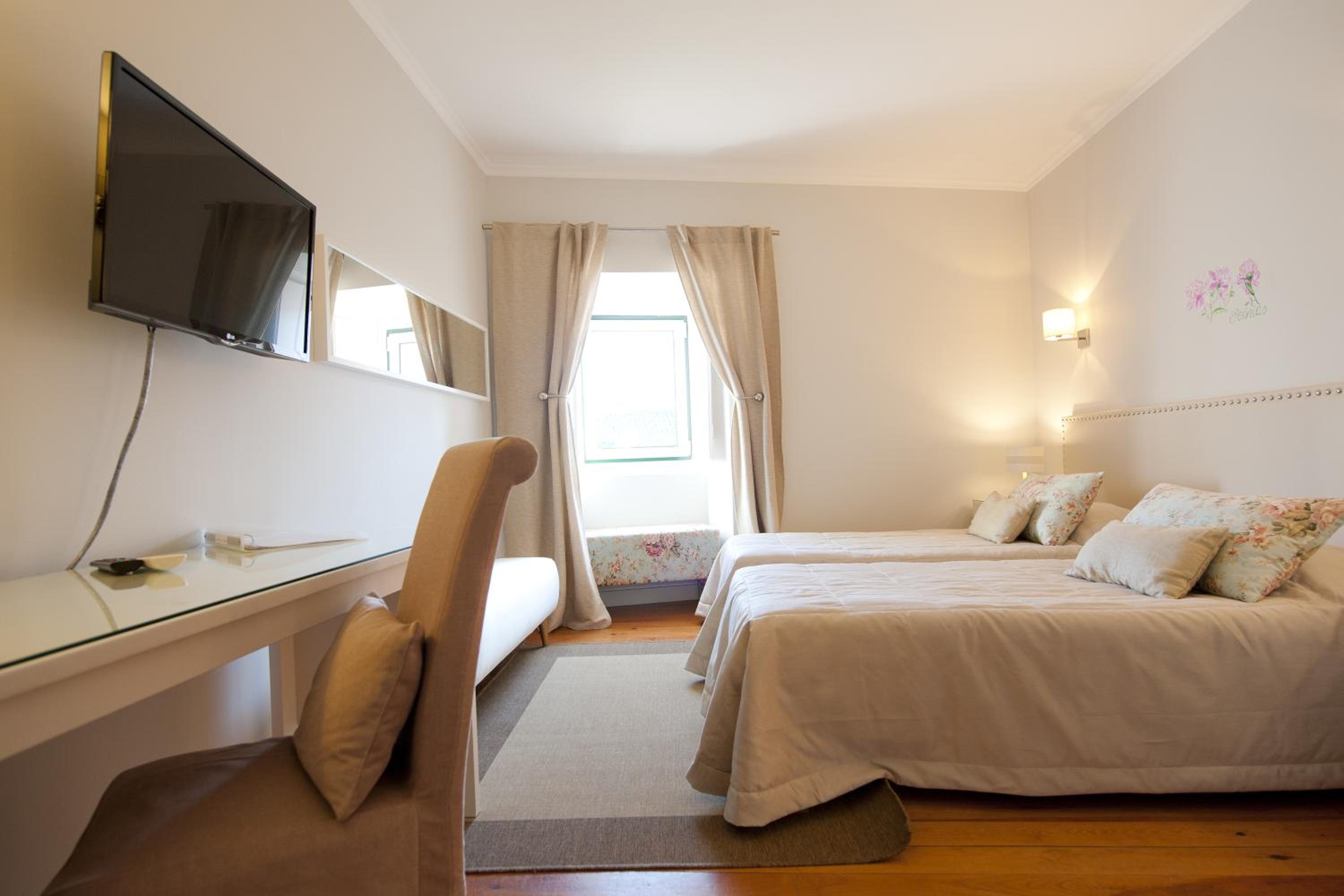 Double or Twin Room - Photo 36