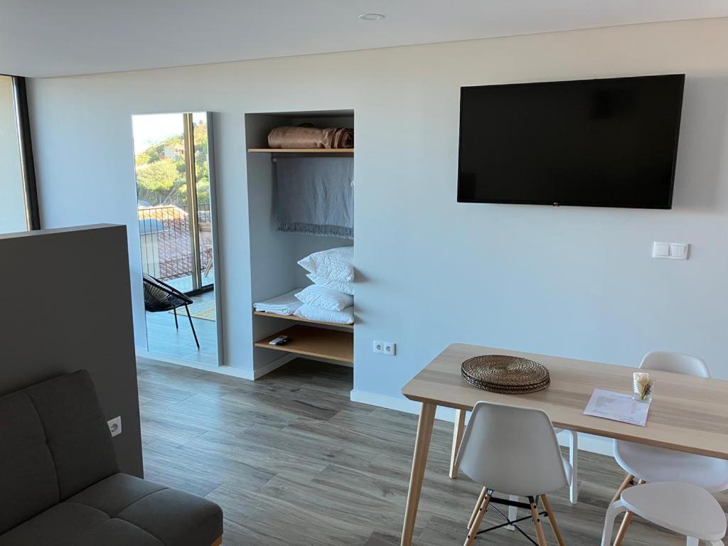 Apartment with Mountain View - Photo 12