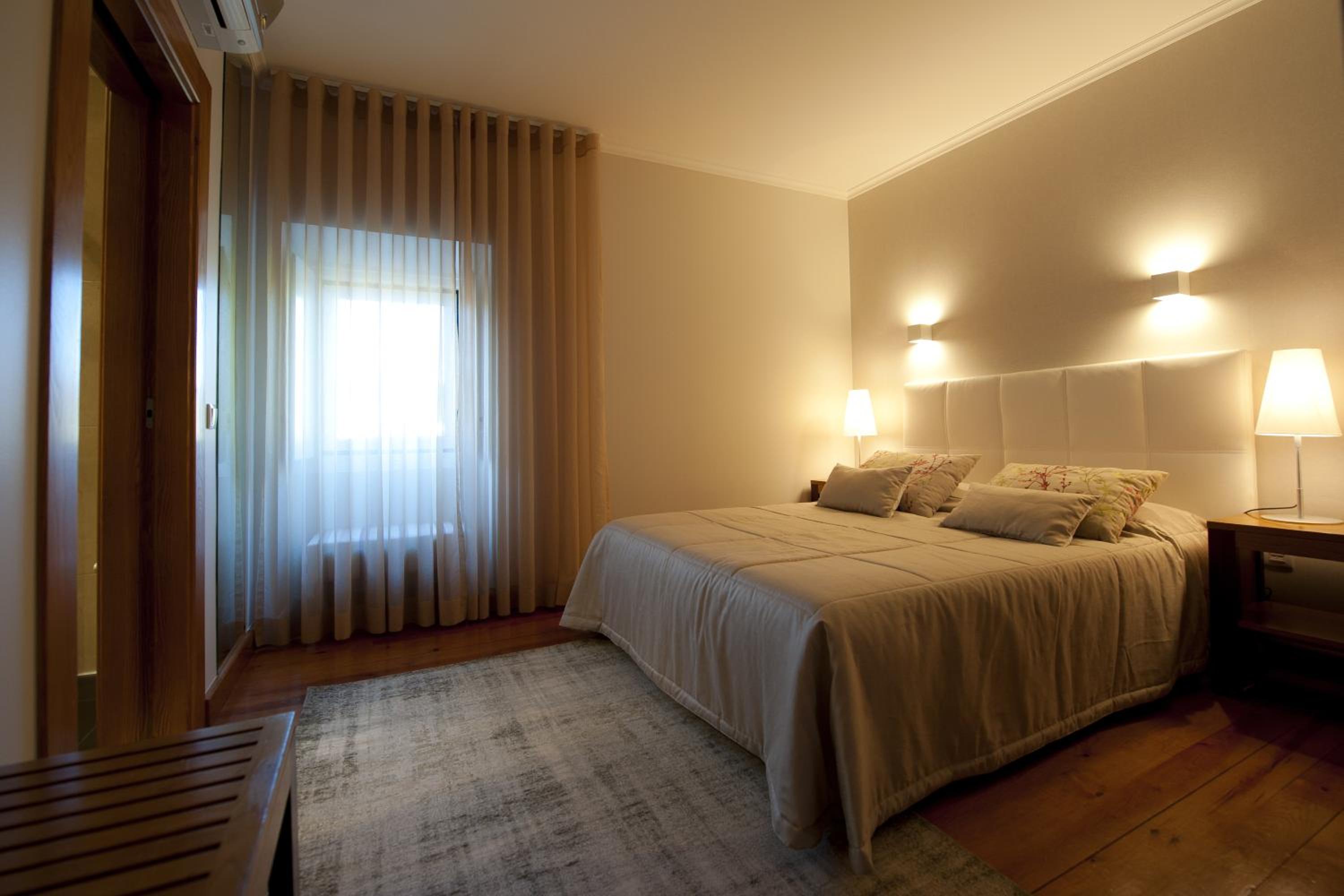 Double or Twin Room - Photo 29