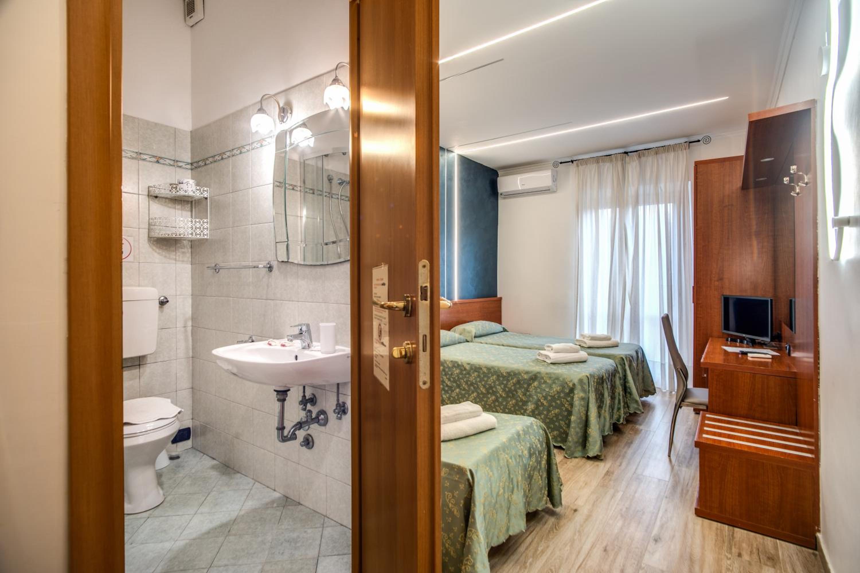 Superior Double Room photo 2
