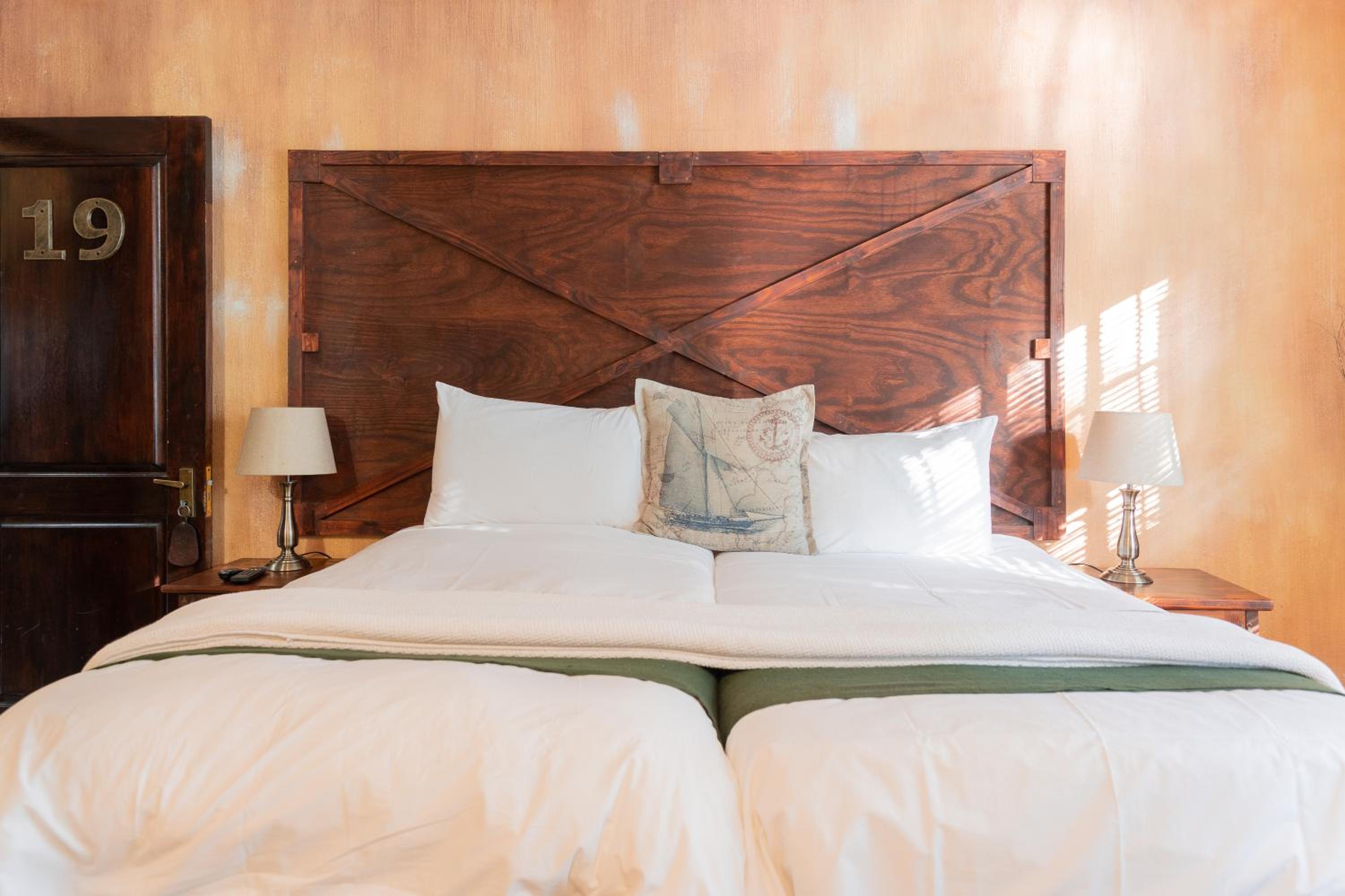 Deluxe Double or Twin Room with Garden View photo 3