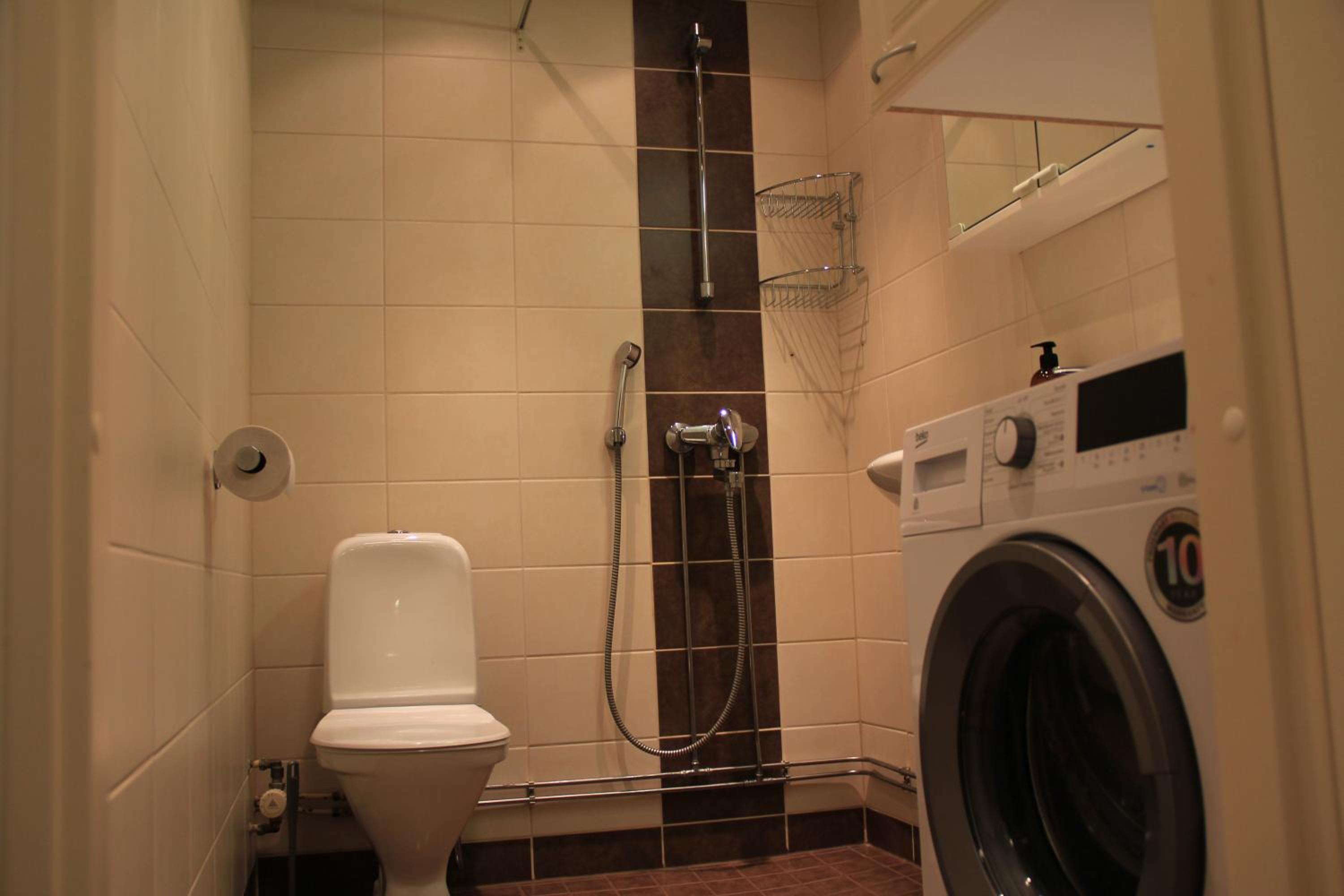 One-Bedroom Apartment - Photo 4