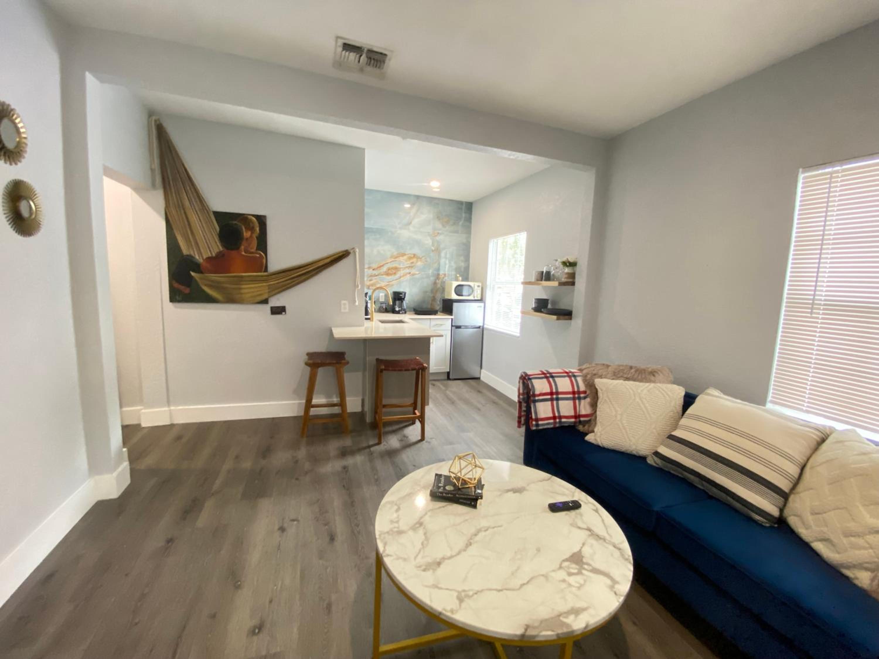 Apartment - Photo 20