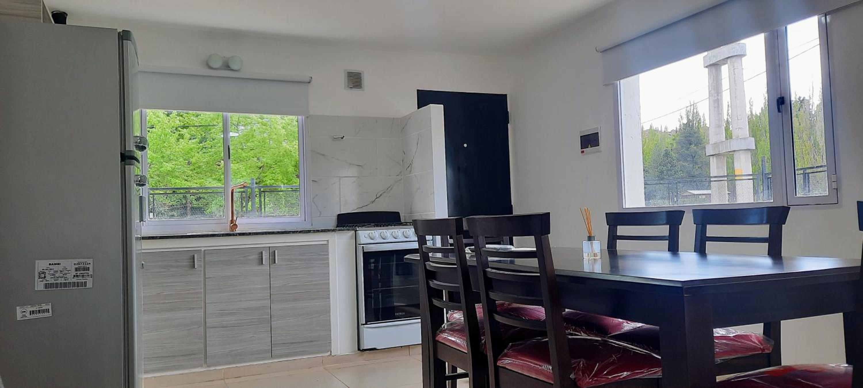 Maisonette photo 2