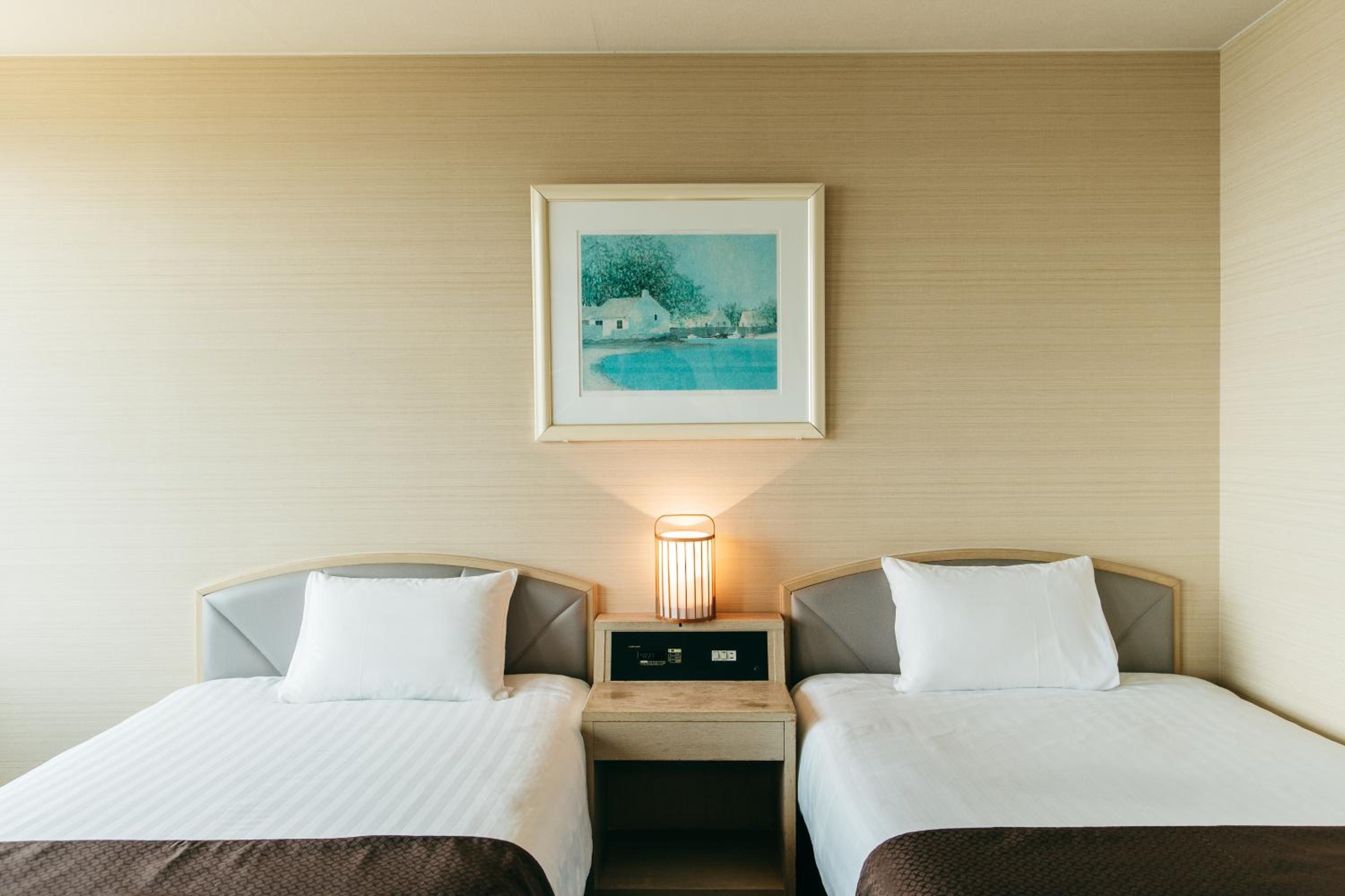 Japanese-Western style Room (With Private Bath)